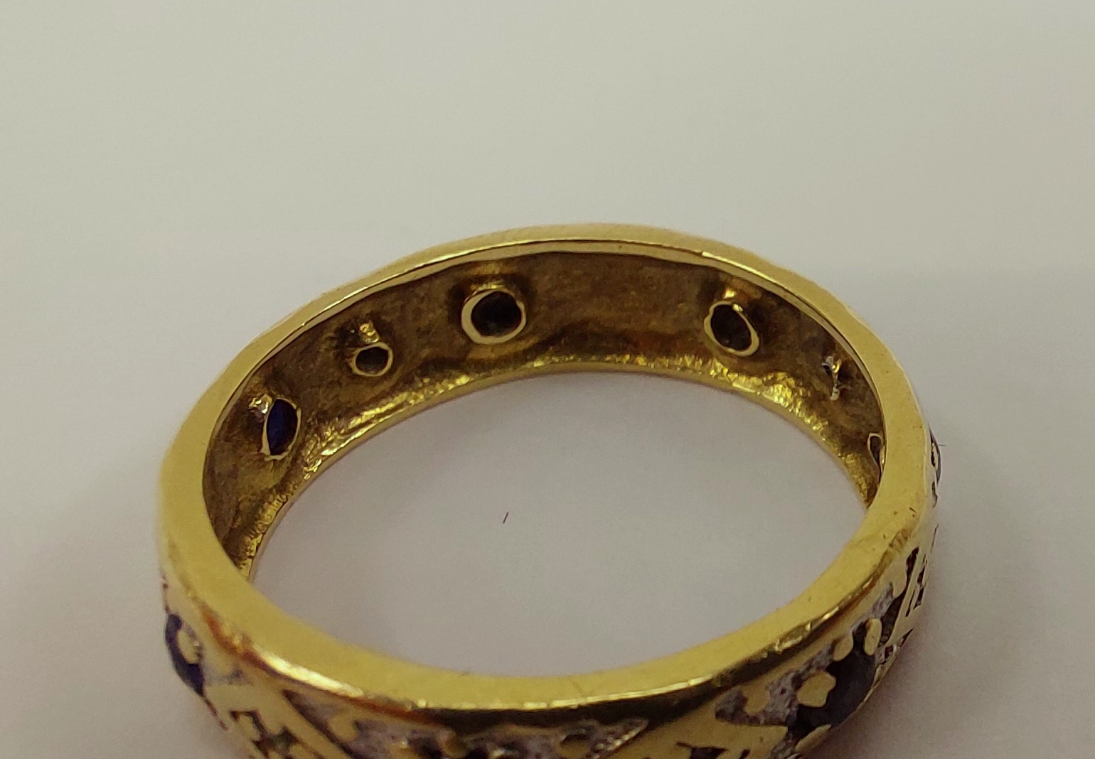 9ct Yellow Gold Sapphire & Diamond Band Ring UK Size M, US 6 - Image 6