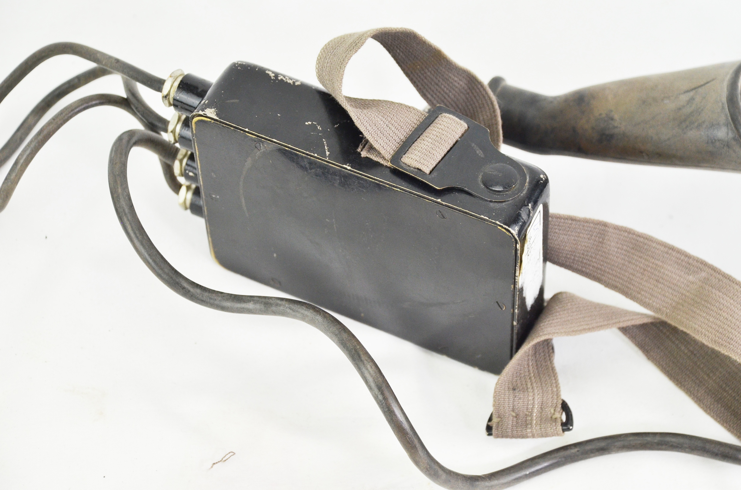 British WW2 Chest Microphone and Headphones by Ericsson - Image 6