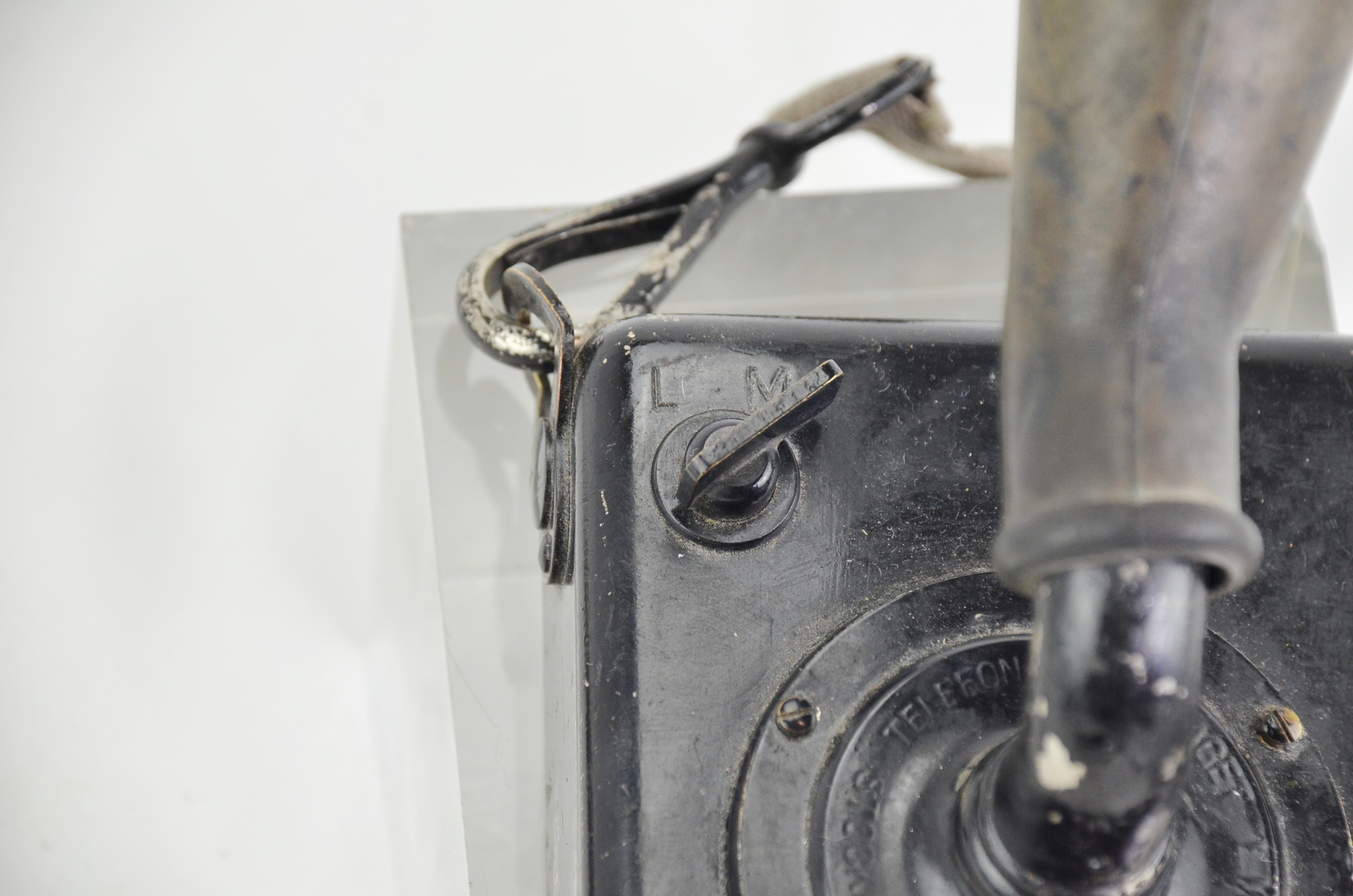 British WW2 Chest Microphone and Headphones by Ericsson - Image 9