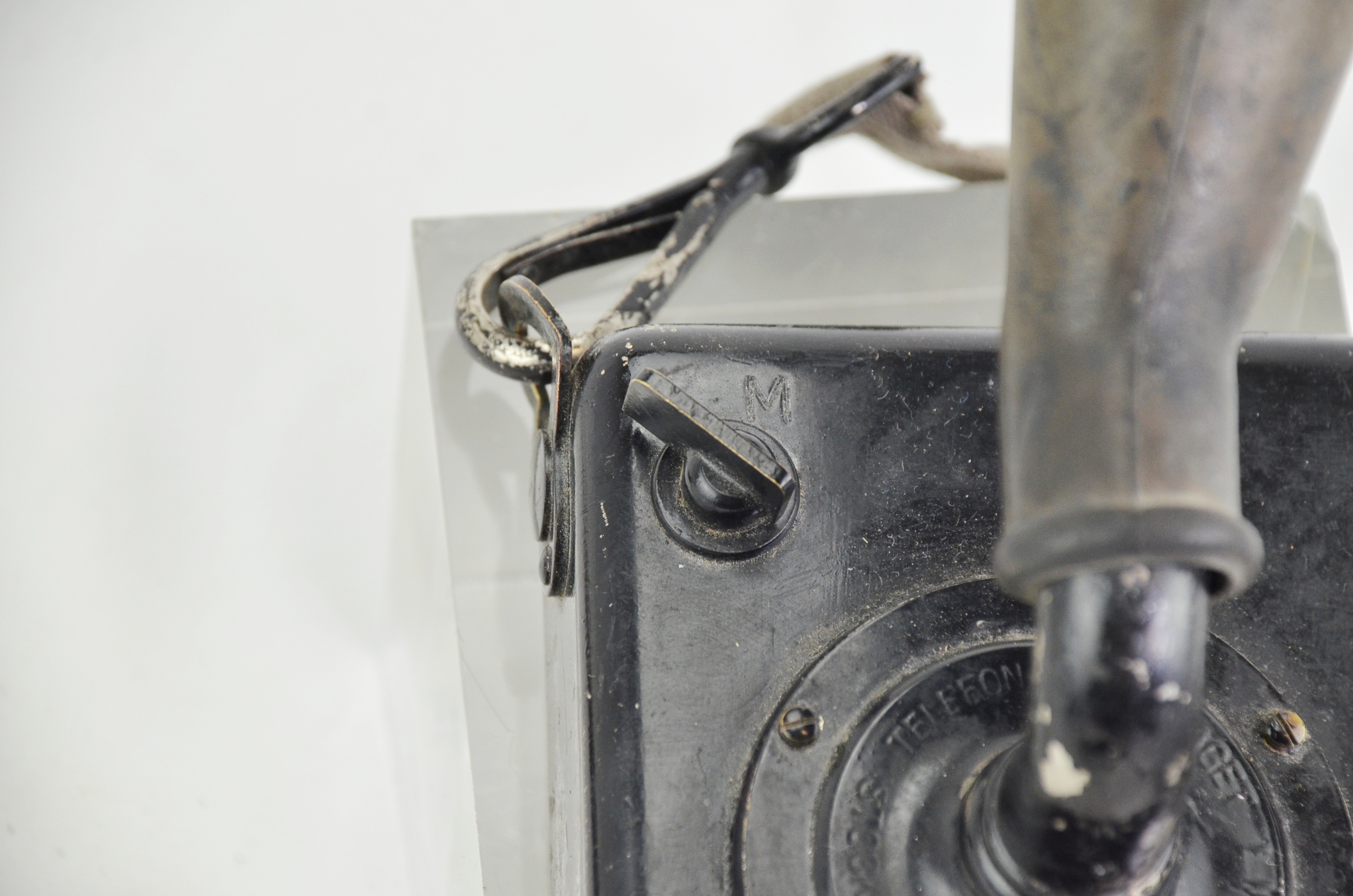 British WW2 Chest Microphone and Headphones by Ericsson - Image 10