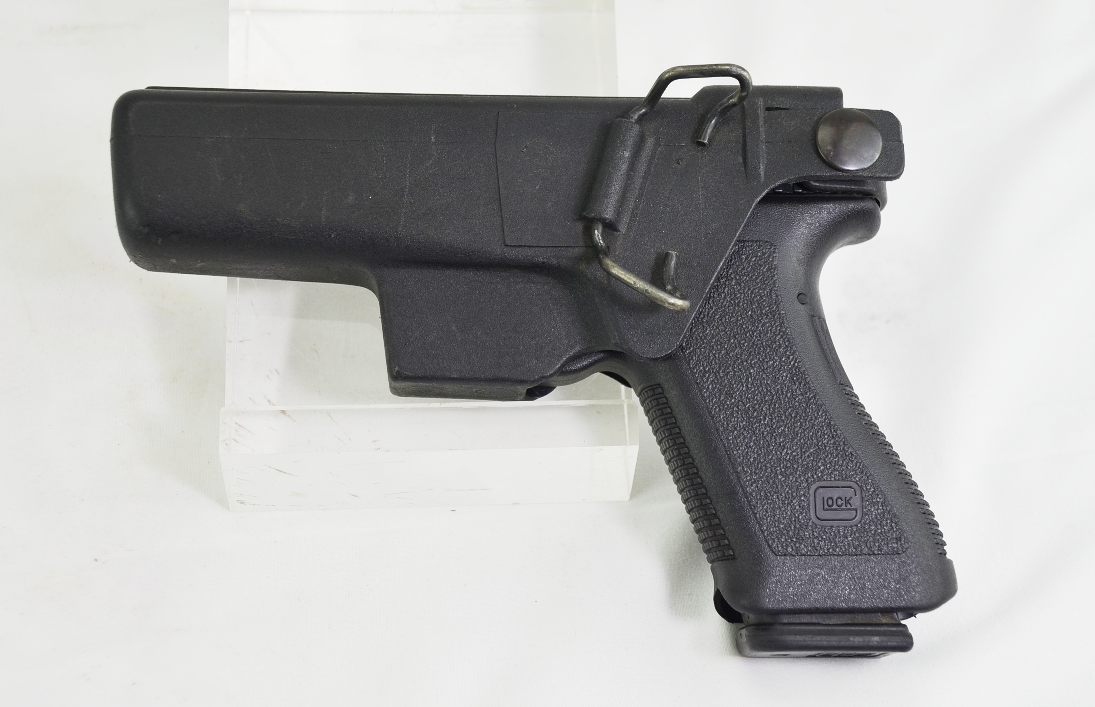Glock 17 9mm Second Generation (Deactivated) - Image 10