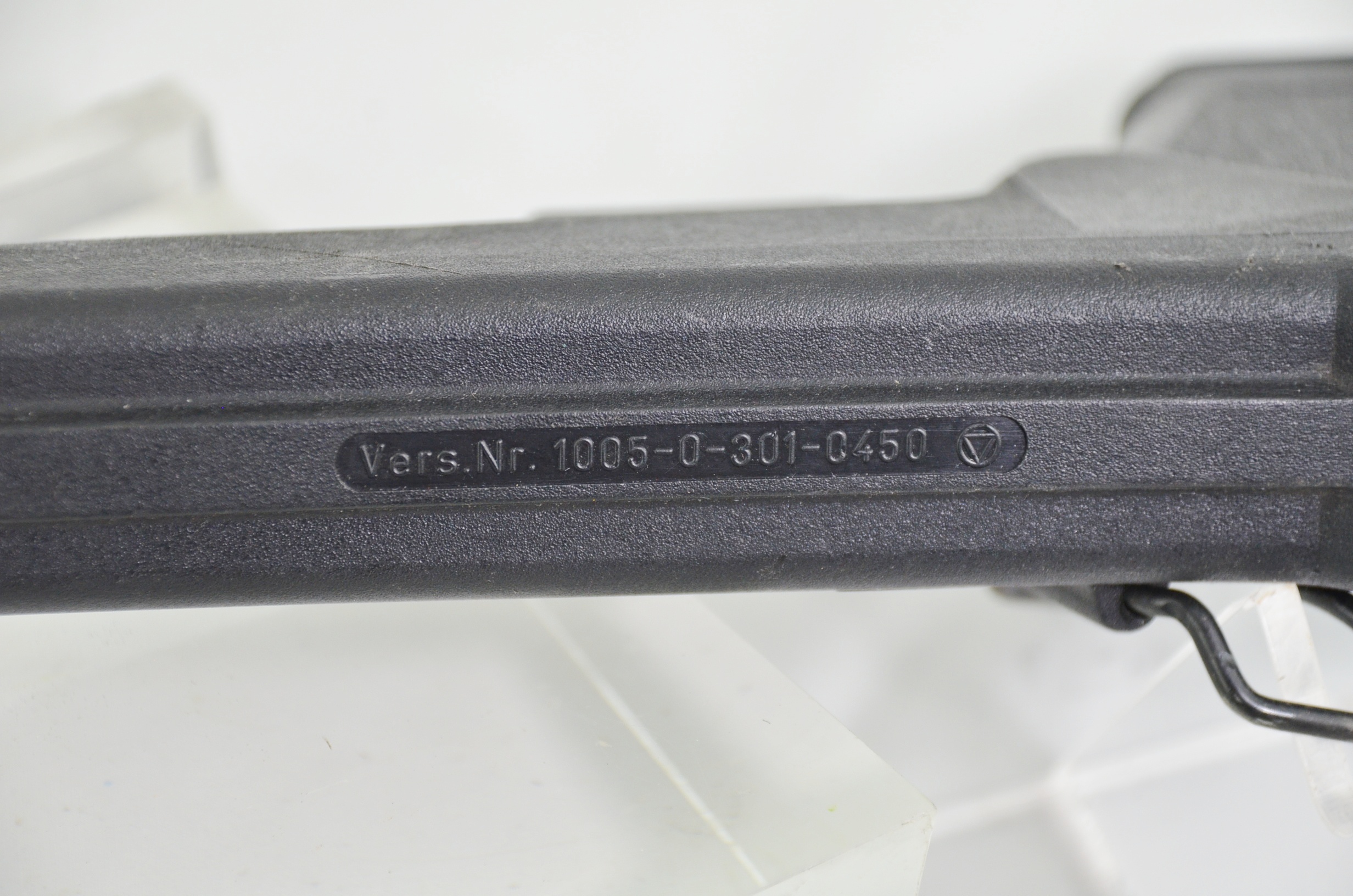 Glock 17 9mm Second Generation (Deactivated) - Image 11