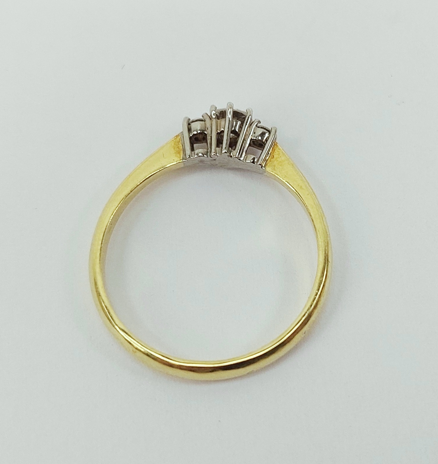 18ct Yellow Gold Diamond Trilogy Ring UK Size L+, US 5.75 - Image 5