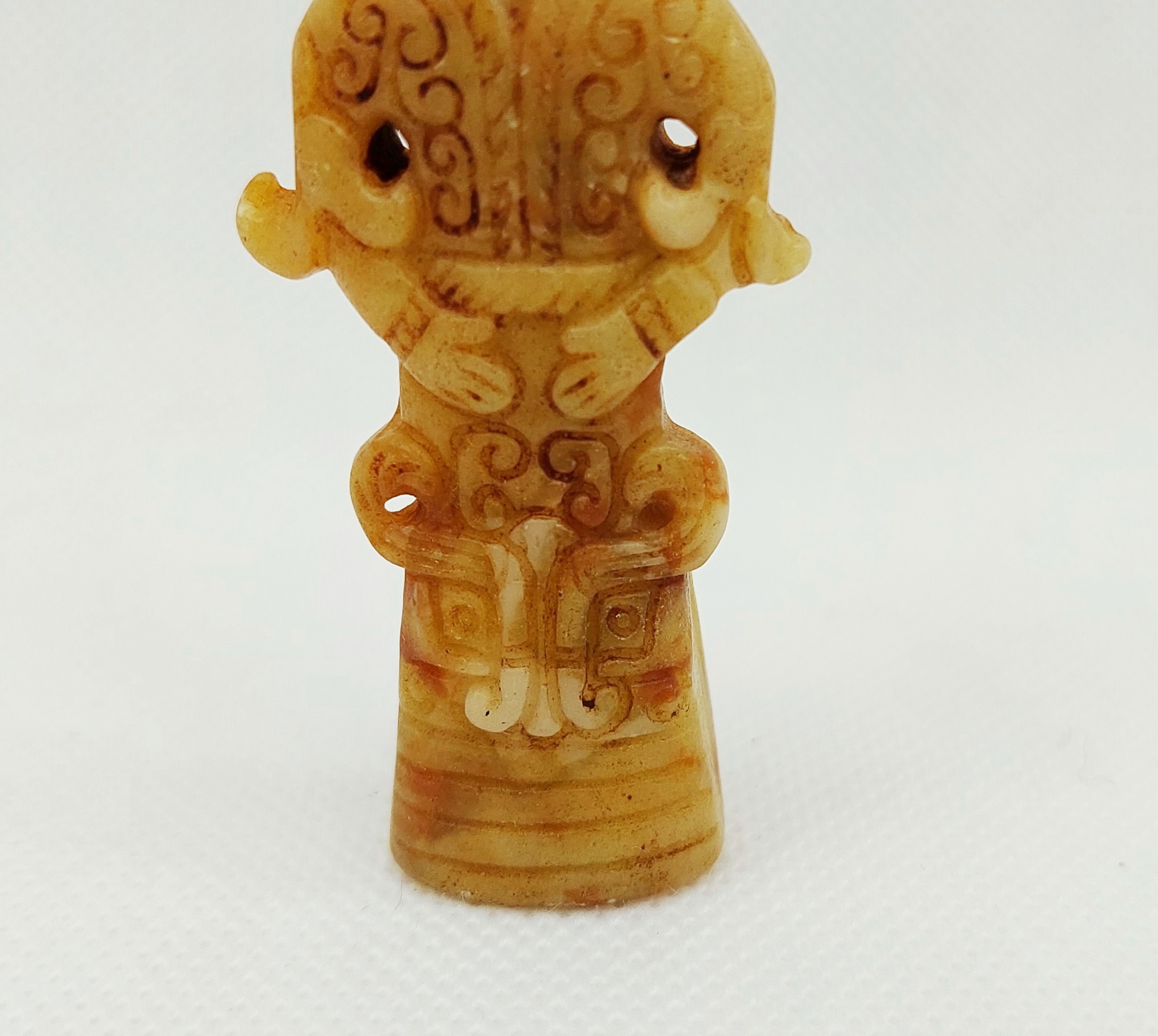 Chinese Nephrite Jade Pendant Of A Goddess - Image 3