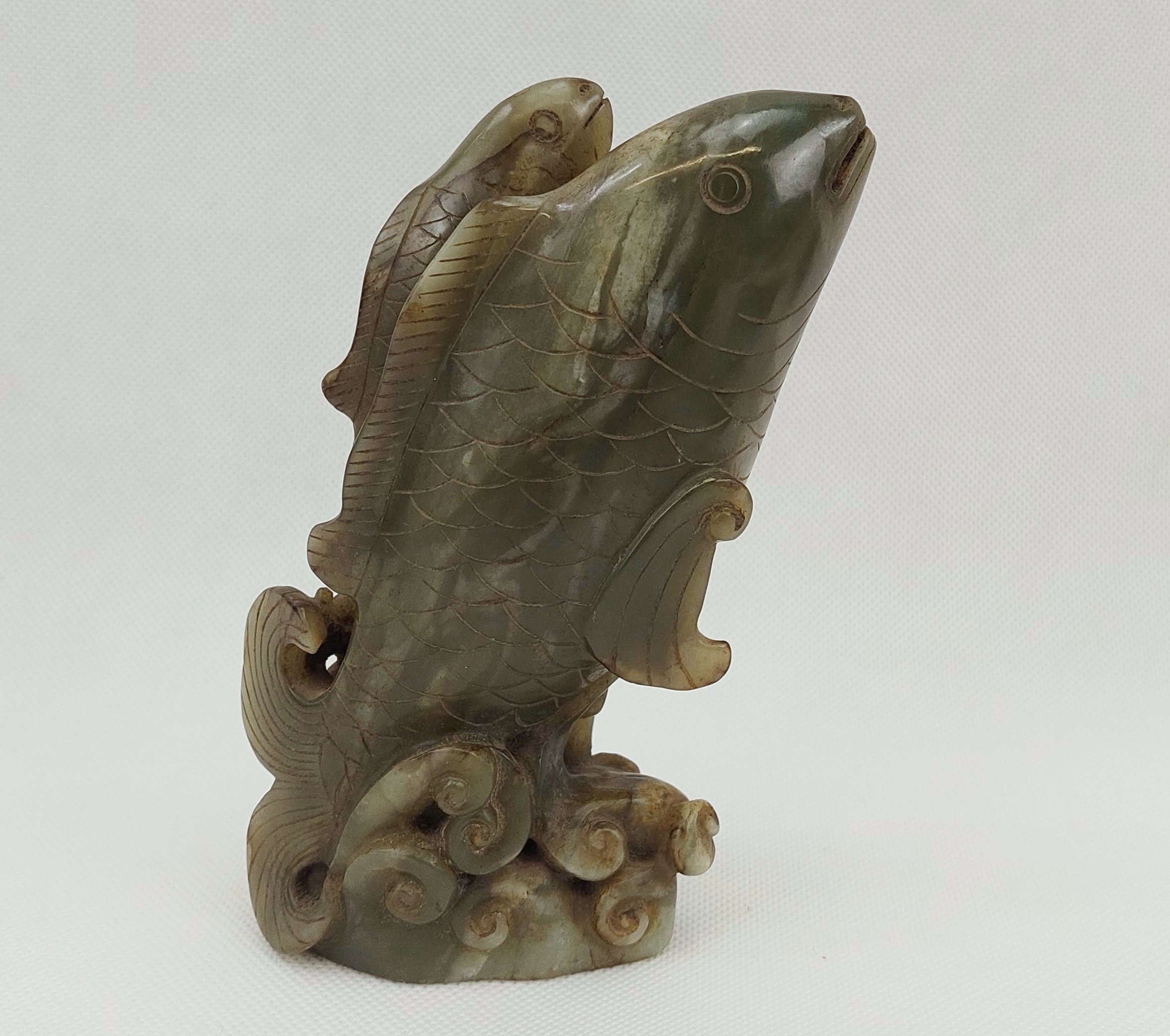 Chinese Qing Dynasty Nephrite Jade Carving Of Two Carp - Image 5