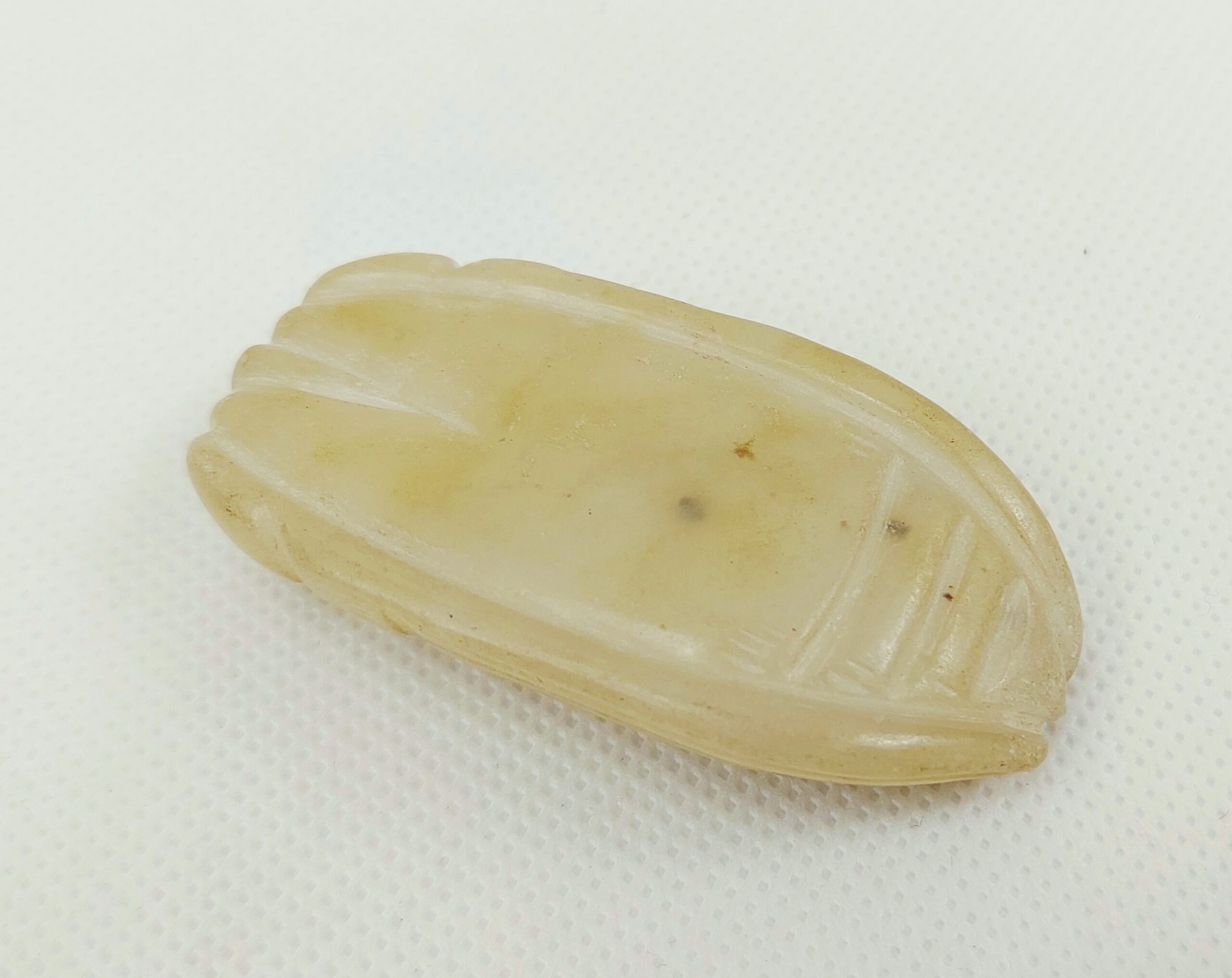 Chinese Ming Dynasty Carved Jade Cicada - Image 4