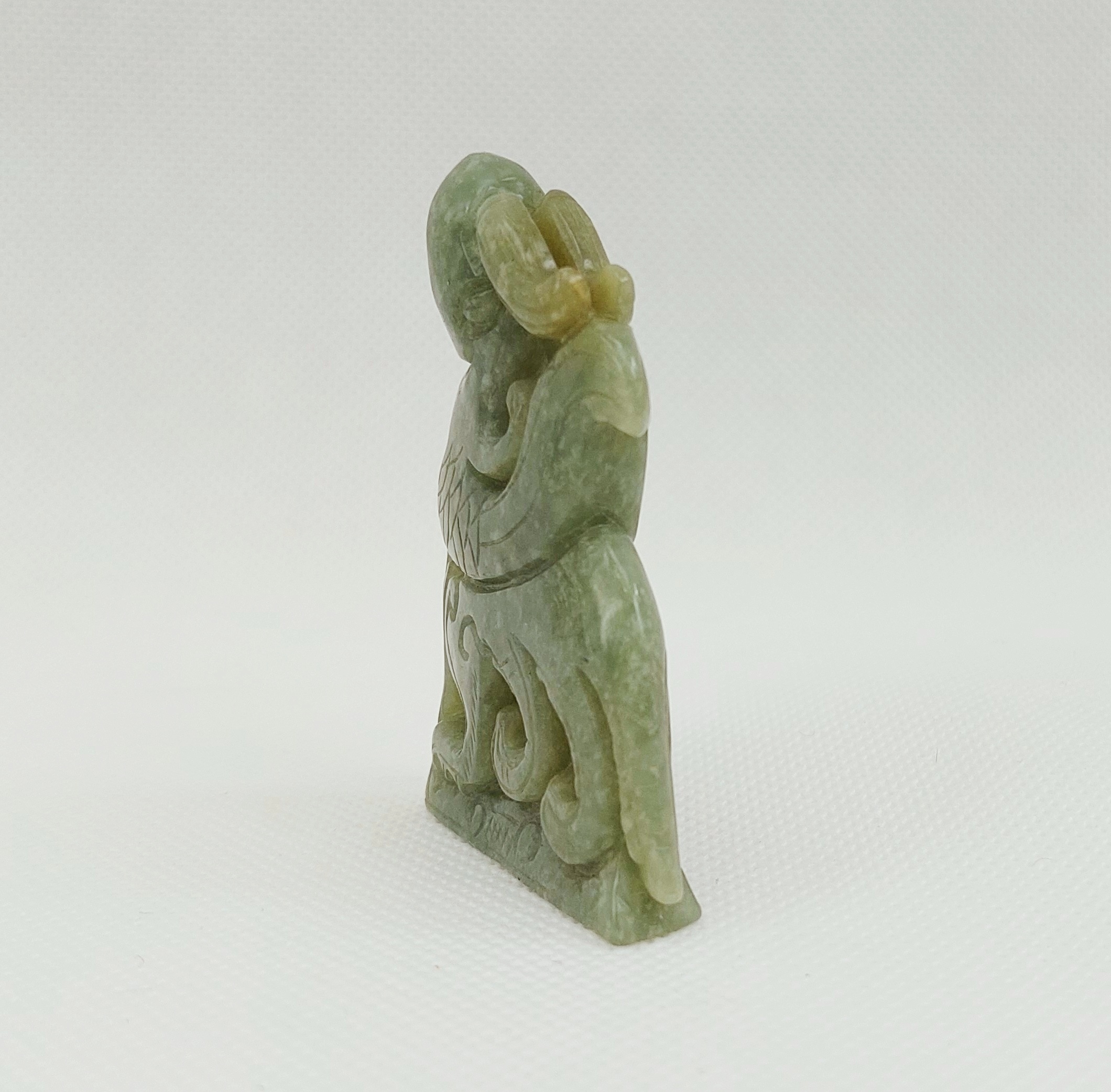 Chinese Qing Dynasty Nephrite Jade Pendant Of A Phoenix - Image 3
