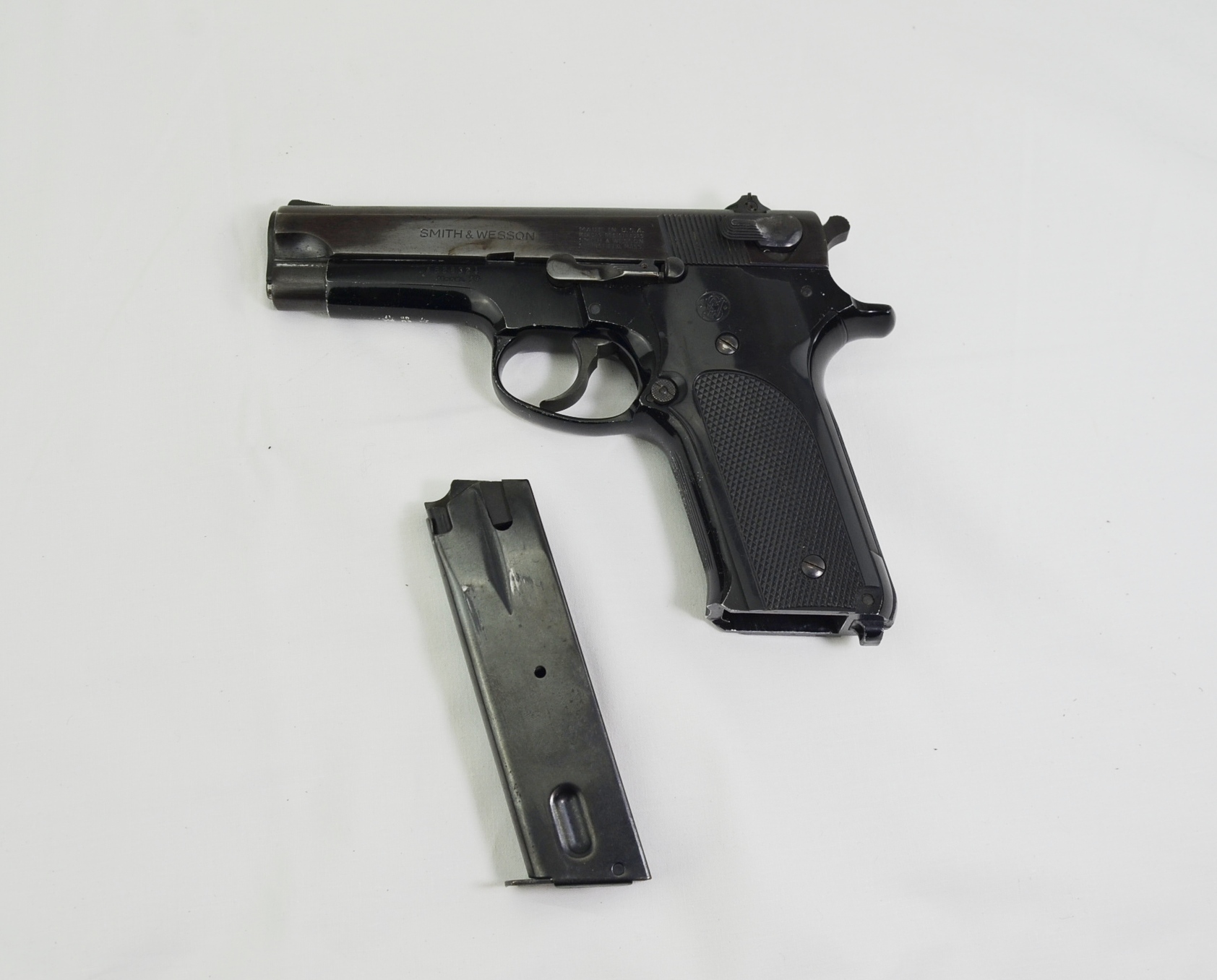 Deactivated Smith & Wesson Model 59 Pistol - Image 8