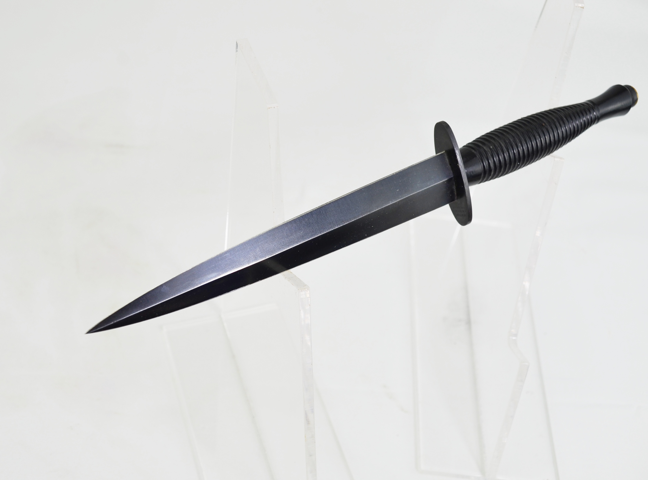 British Fairbairn-Sykes 3rd Pattern Commando Knife - Image 4