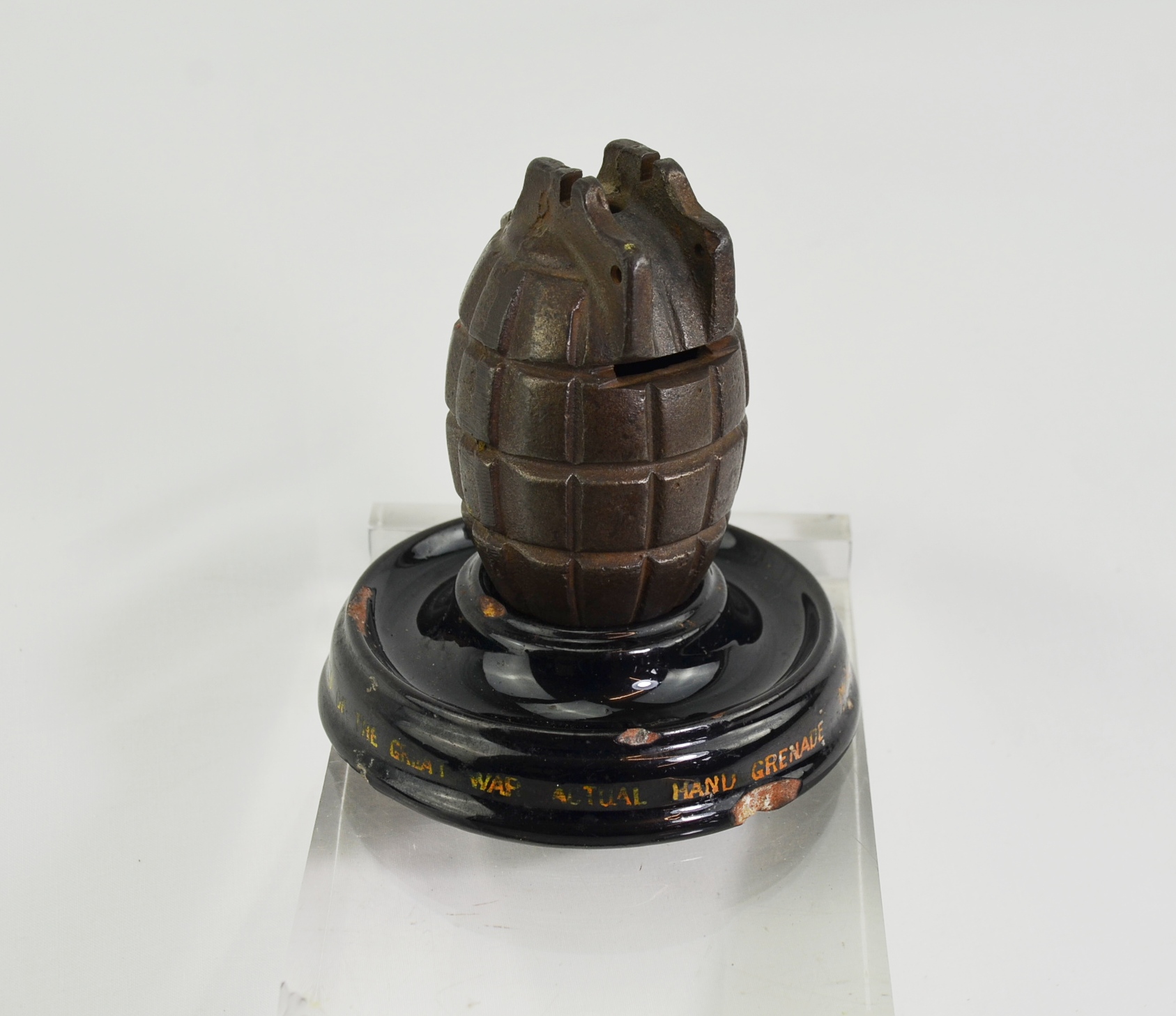 WW1 Souvenir Mills Bomb Money Box with George V Sixpences - Image 2