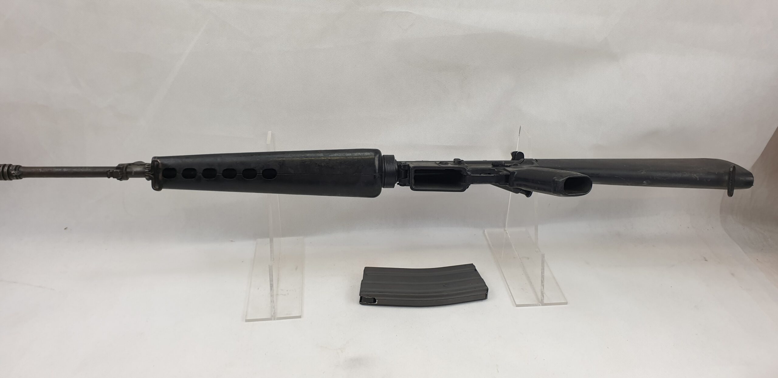 American Vietnam Era M16A1 Assault Rifle – Deactivated - Image 16