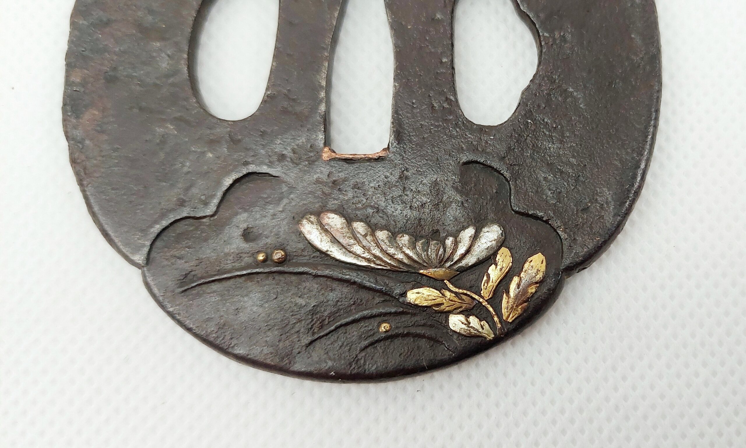 Antique Japanese Edo Period Bronze Katana Sword Tsuba With A Butterfly And Flower - Image 4