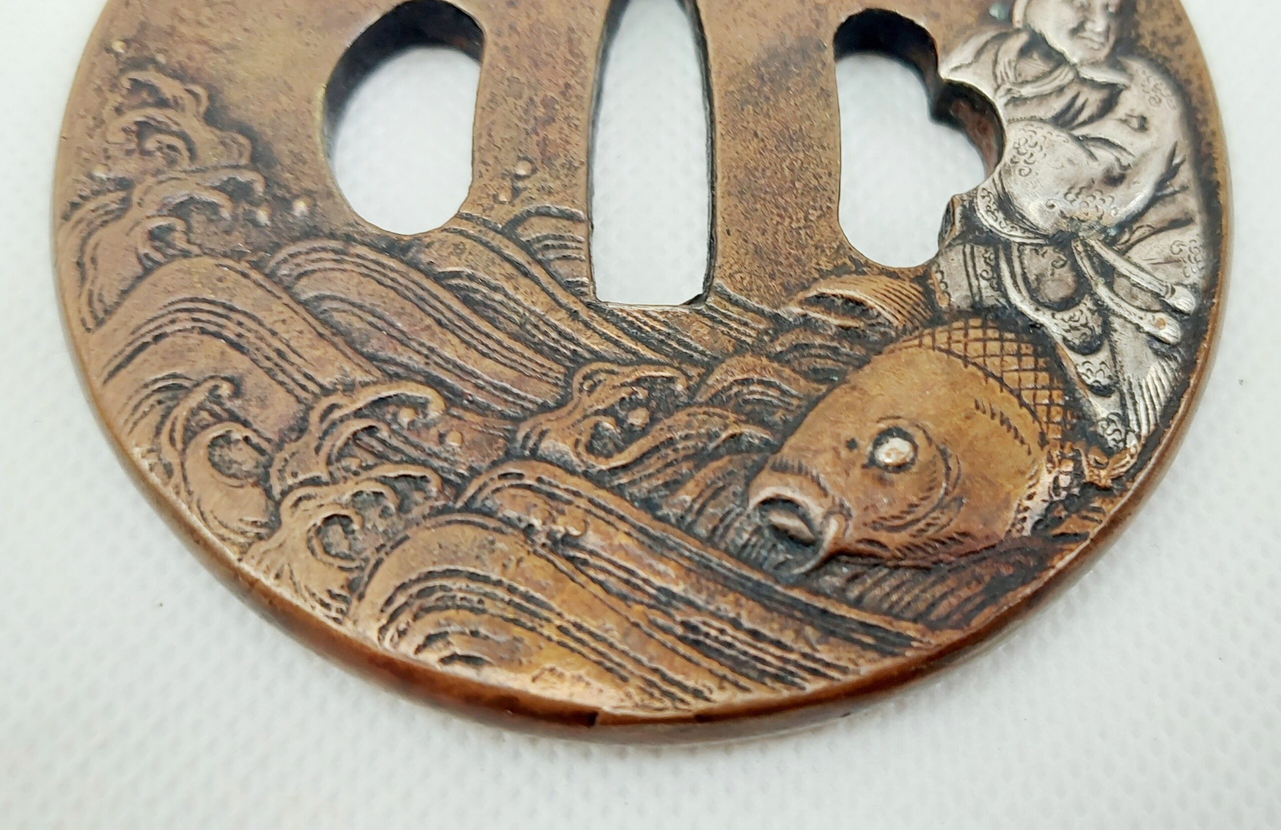Antique Japanese Edo Period Bronze Katana Sword Tsuba With Sea Scenes - Image 8