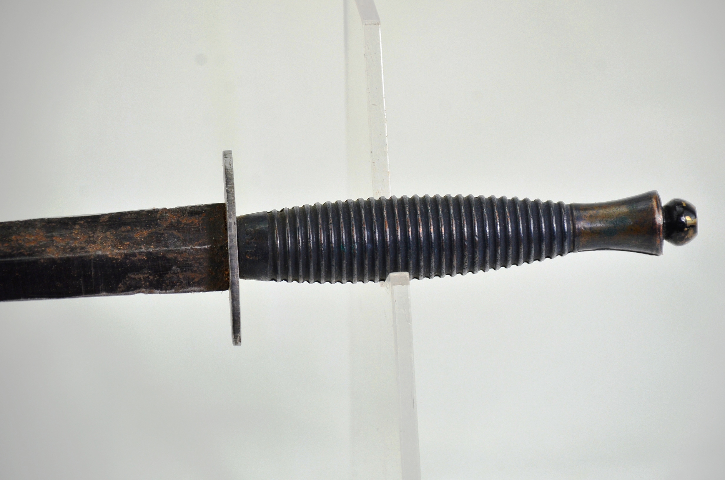 British Fairbairn-Sykes 3rd Pattern Commando Knife and Scabbard #2 - Image 7