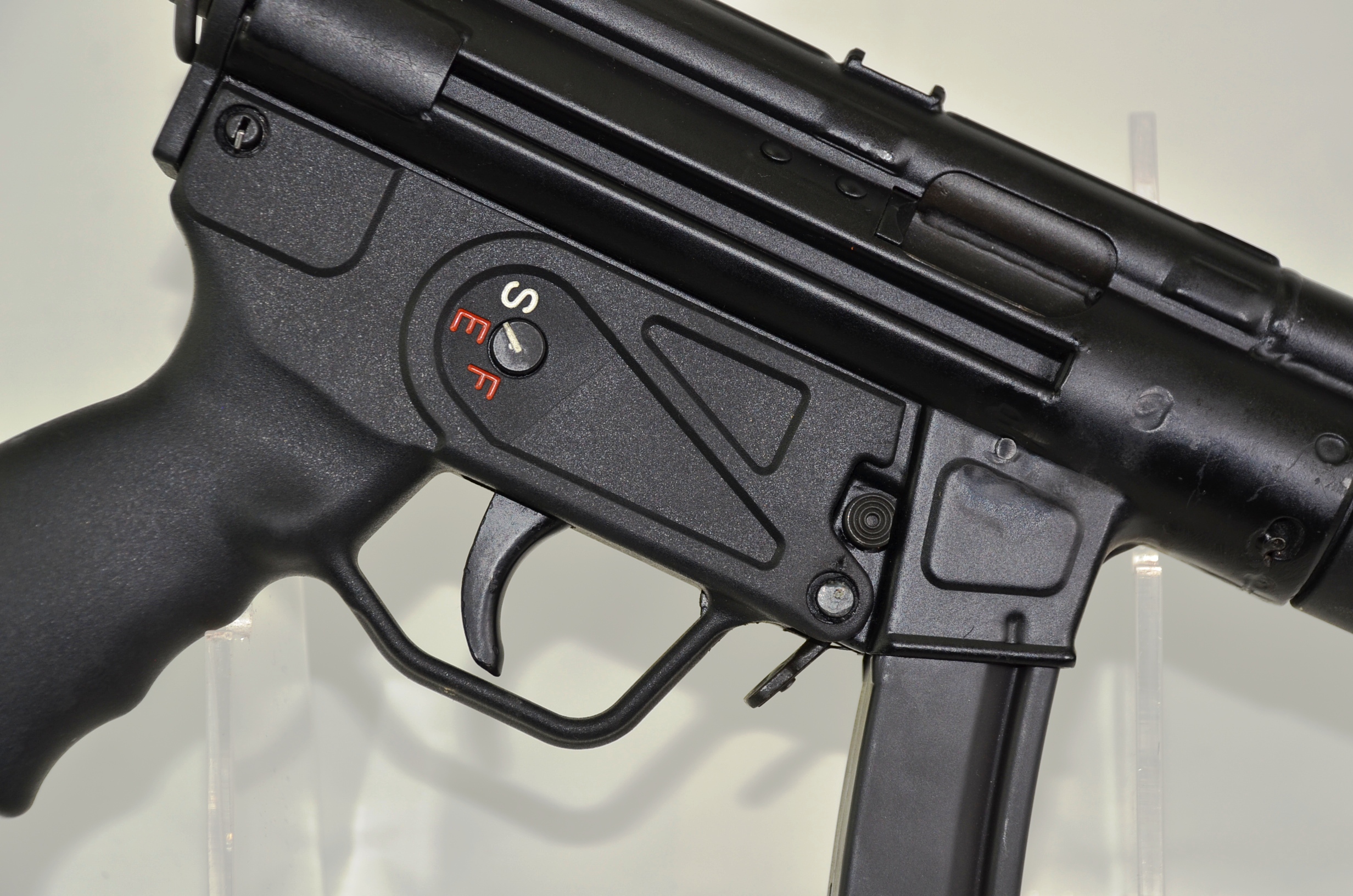 MP5 K Sub-Machine Gun - Image 6
