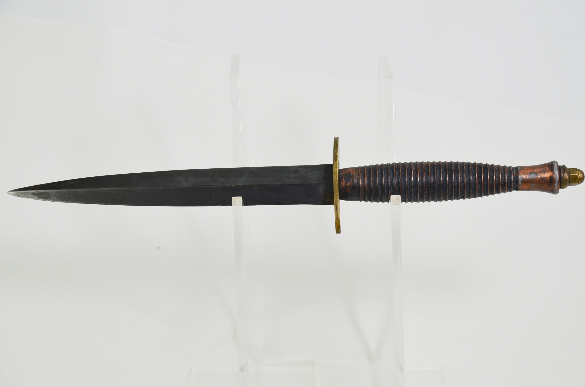British Fairbairn-Sykes 3rd Pattern Commando Knife - Image 2