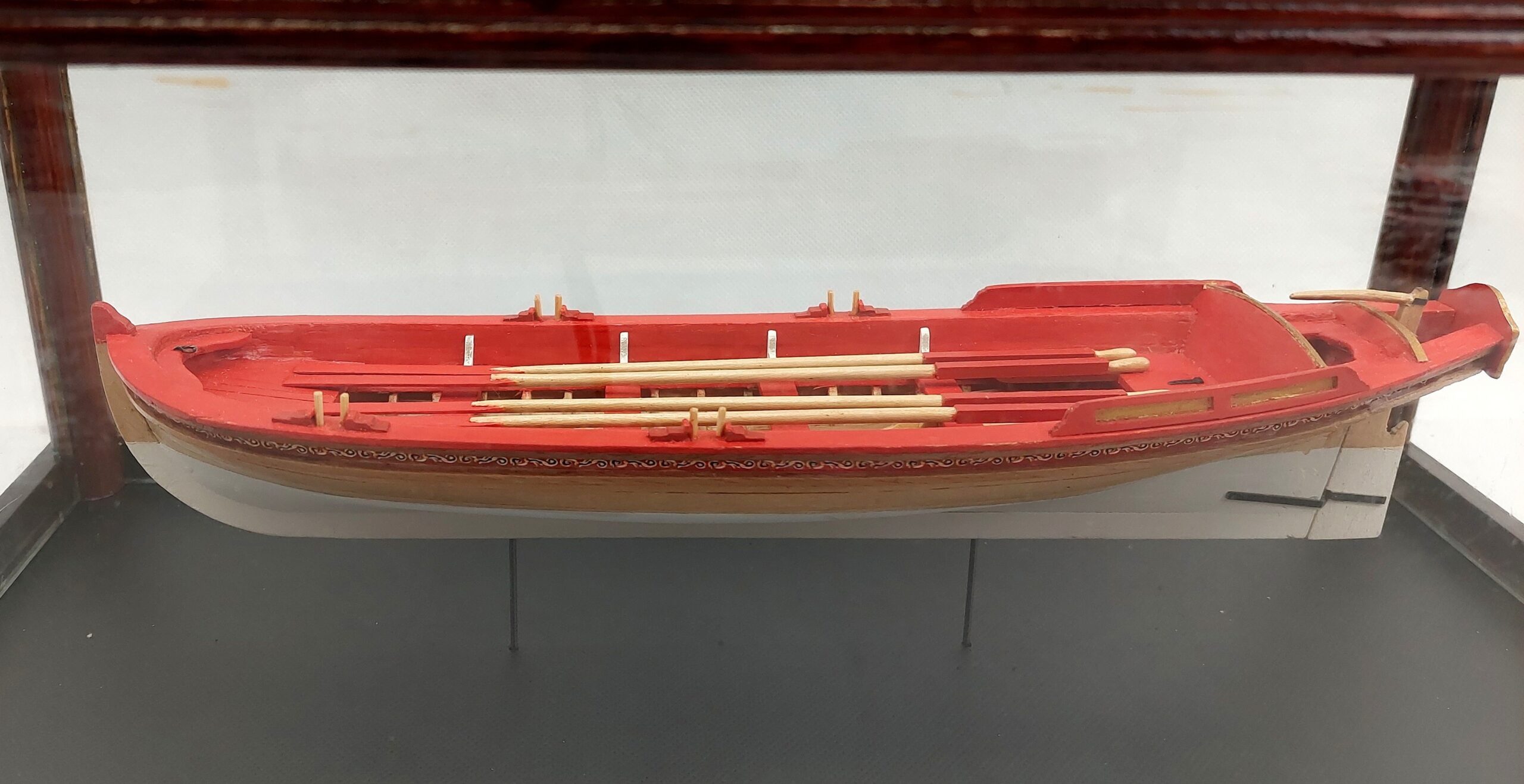 Fine Cased Model Of An English Pinnace Circa 1750 - Image 2