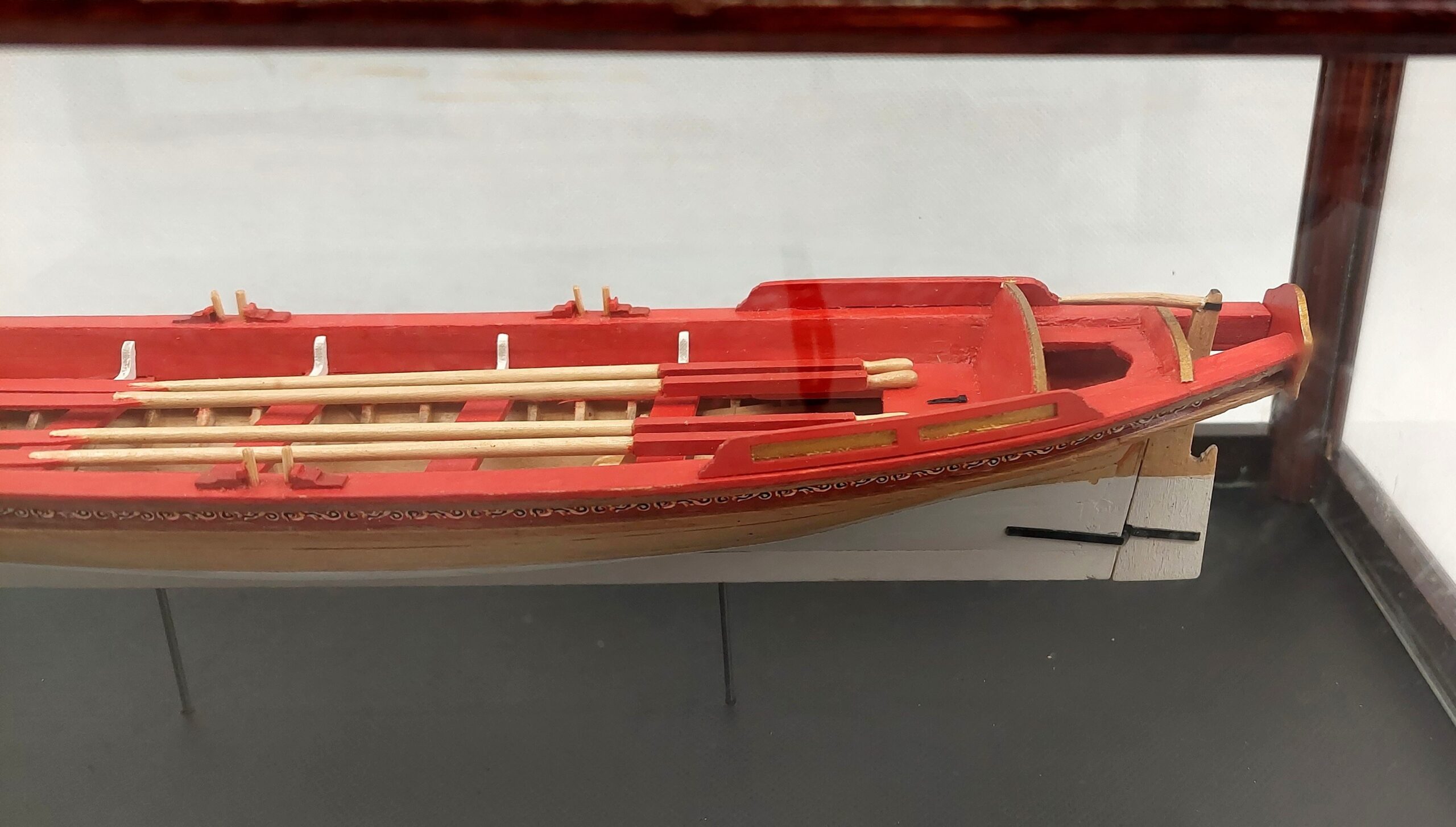Fine Cased Model Of An English Pinnace Circa 1750 - Image 3