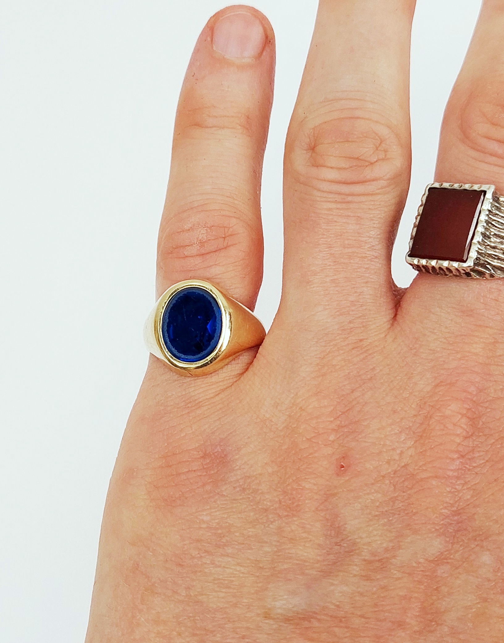 Gents 9ct Gold Blue Stone Signet Ring UK Size O, US 7 - Image 6