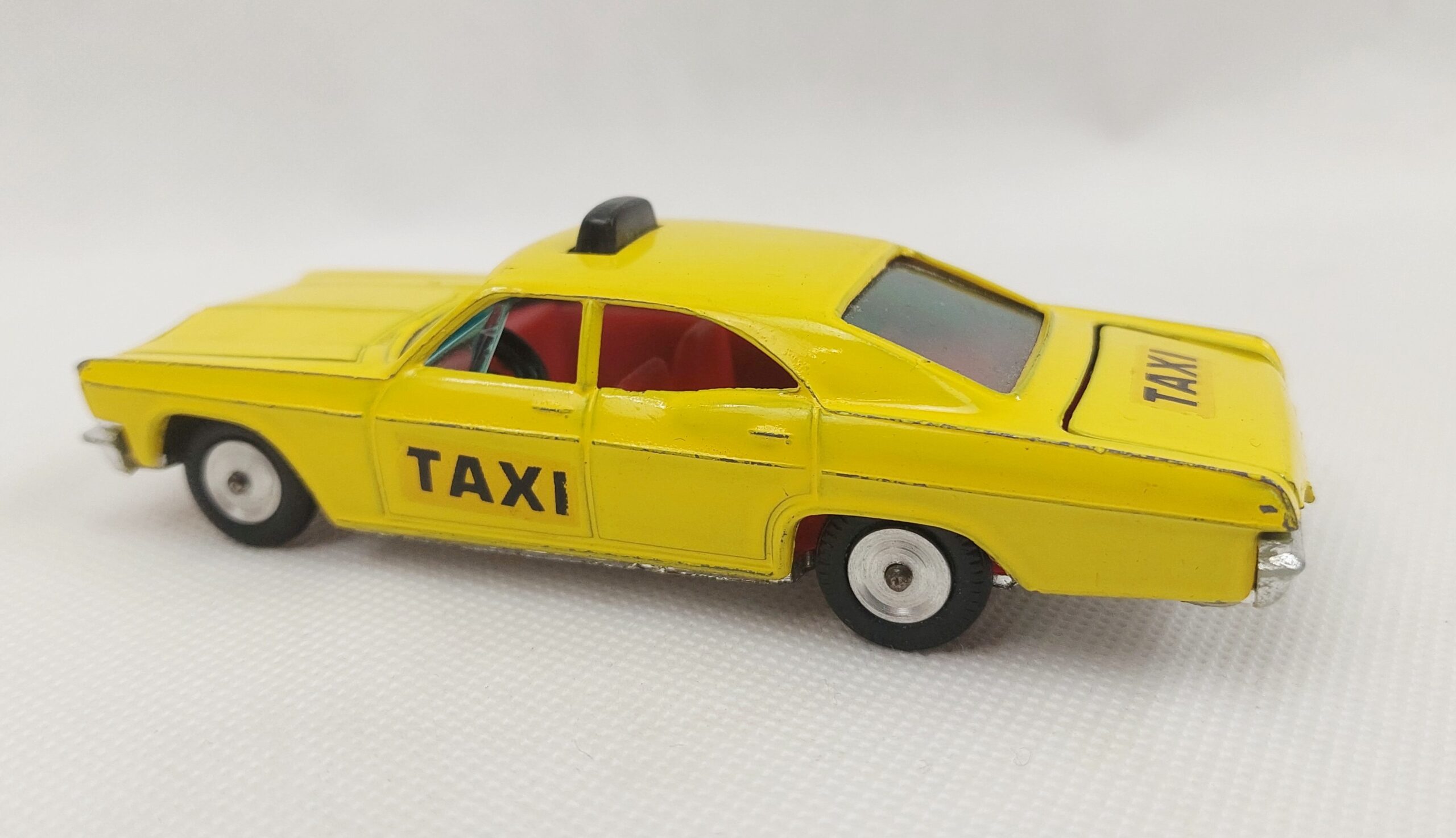 Gamda Koor Sabra Chevrolet Taxi No. 8116 - Image 3