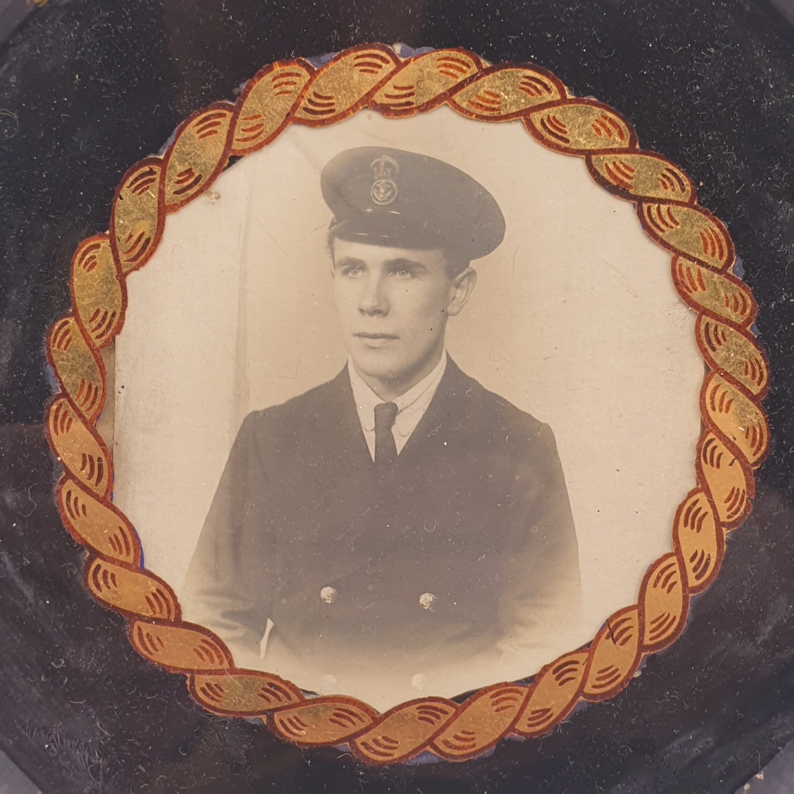WW1 C Class Light Cruiser HMS Cardiff Life Ring With Sailor Photograph - Image 3