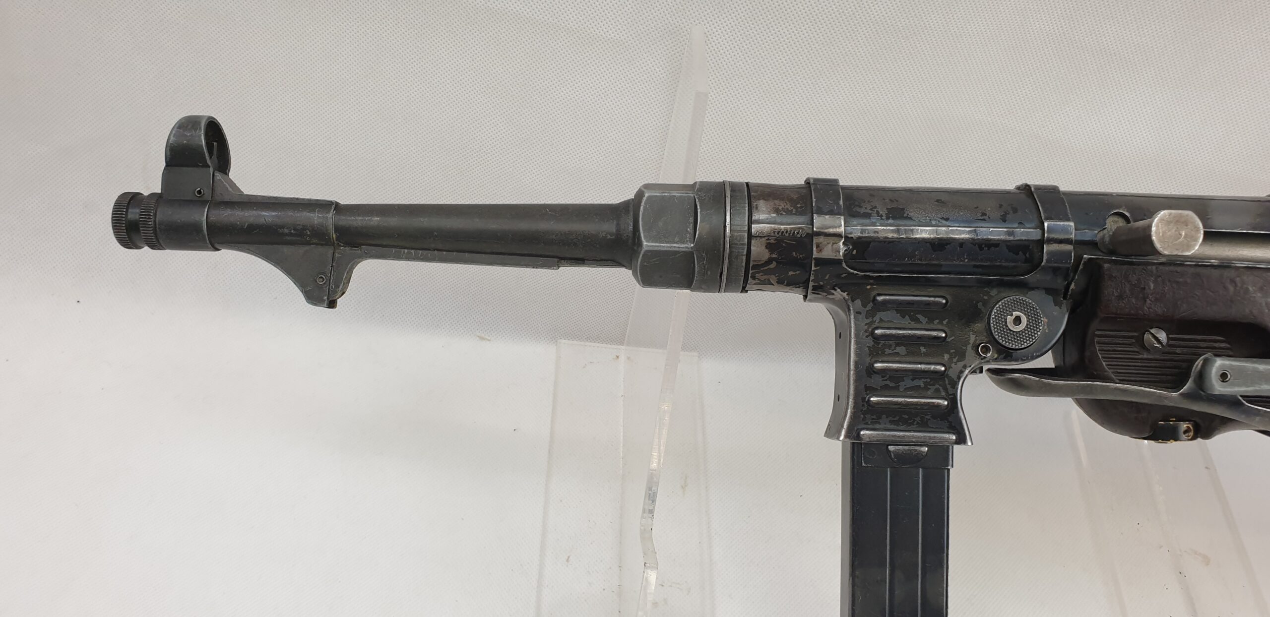 WW2 Replica of an MP40 Sub-Machine Gun, Strips, cocks and dry fires - Deactivated - Image 4