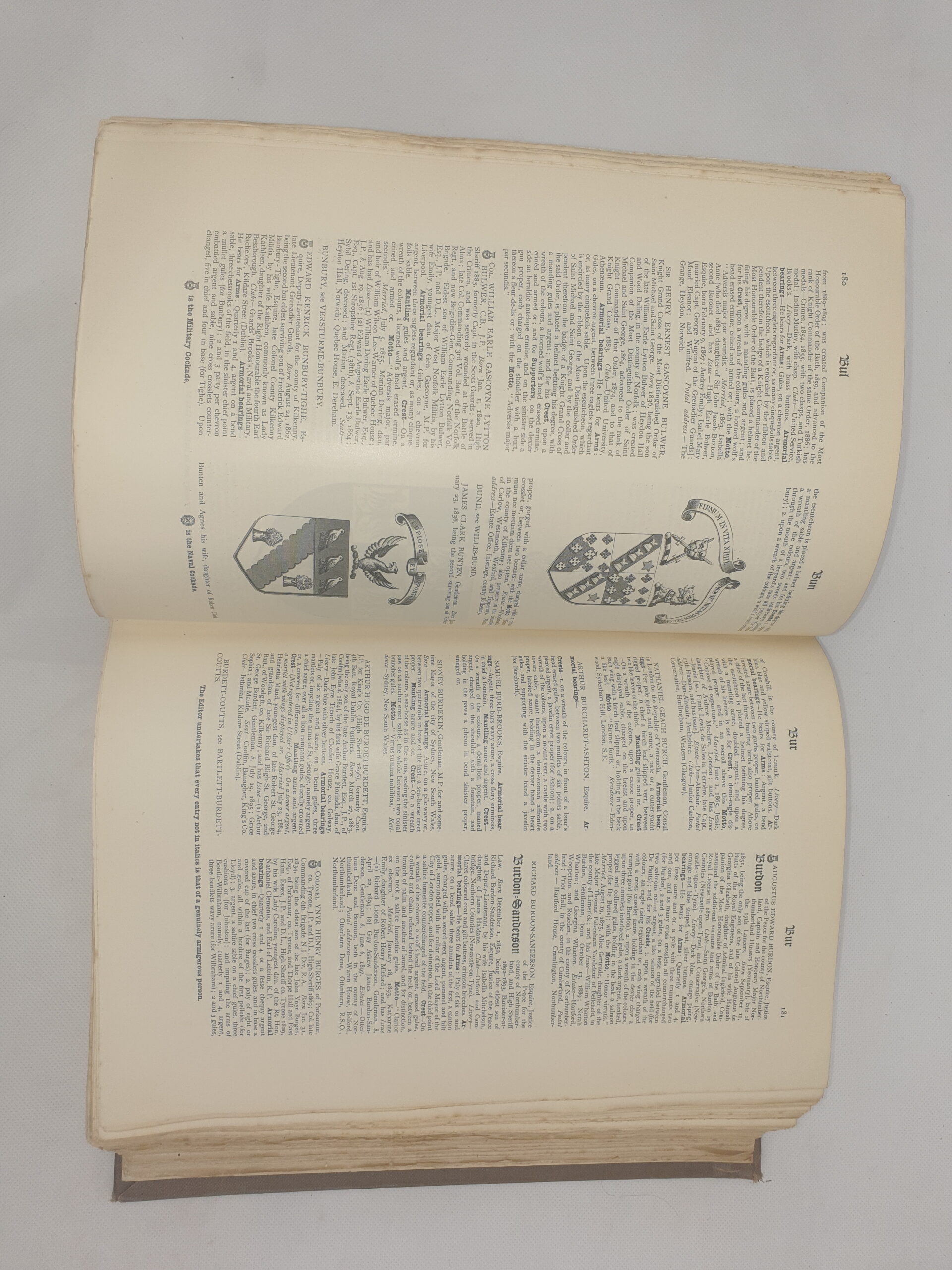 Armorial Families By Arthur Charles Fox-Davies Fourth Edition 1902 - Image 5