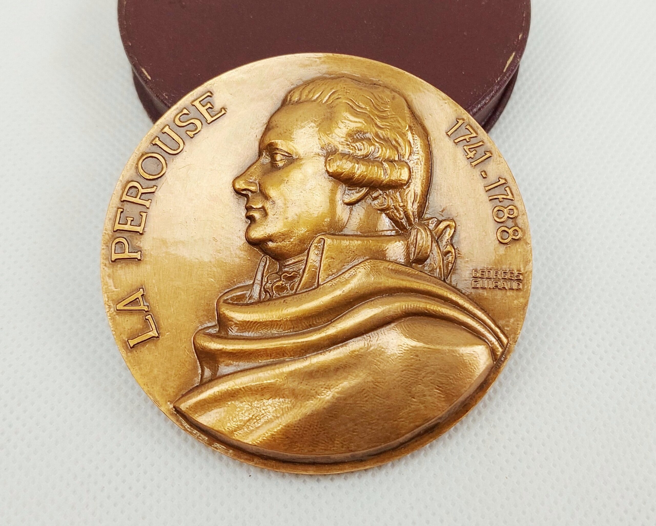 Cased 1956 Brass Marine Francais Medal La Perouse - Image 7
