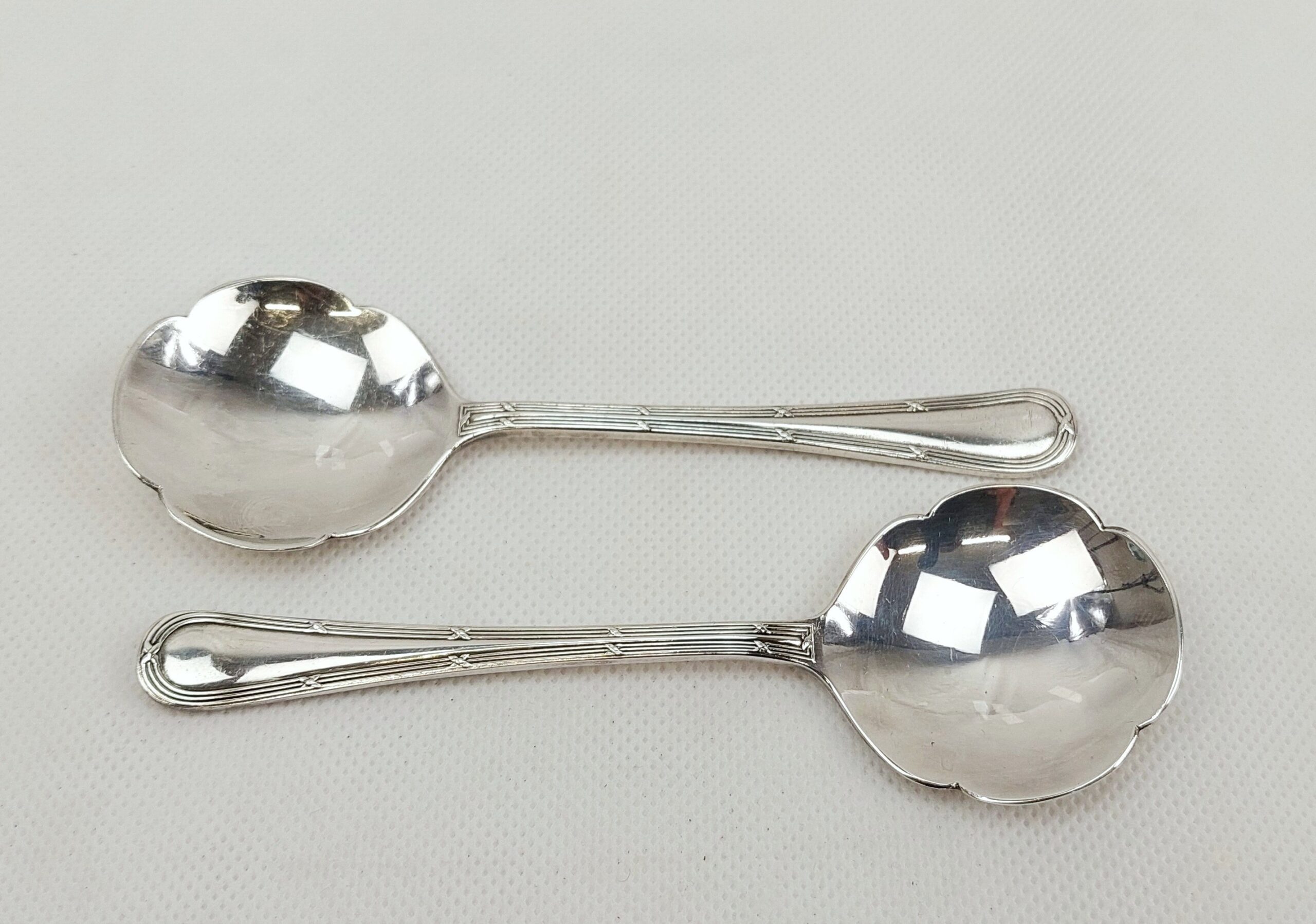 Lovely Cased Set Of Edwardian Silver Plated Spoons By Elkington - Image 3