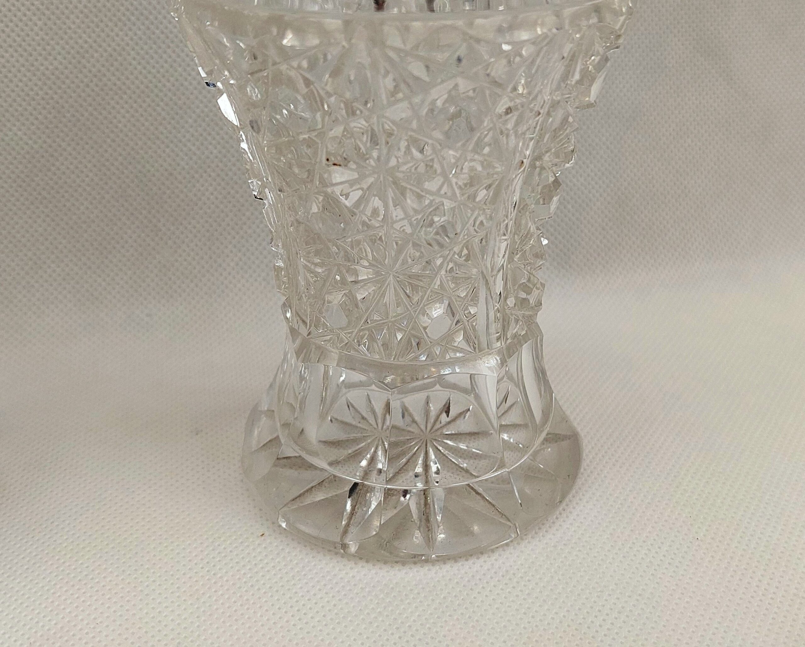 Pair Of Victorian Crystal Cut Glass Vases - Image 3