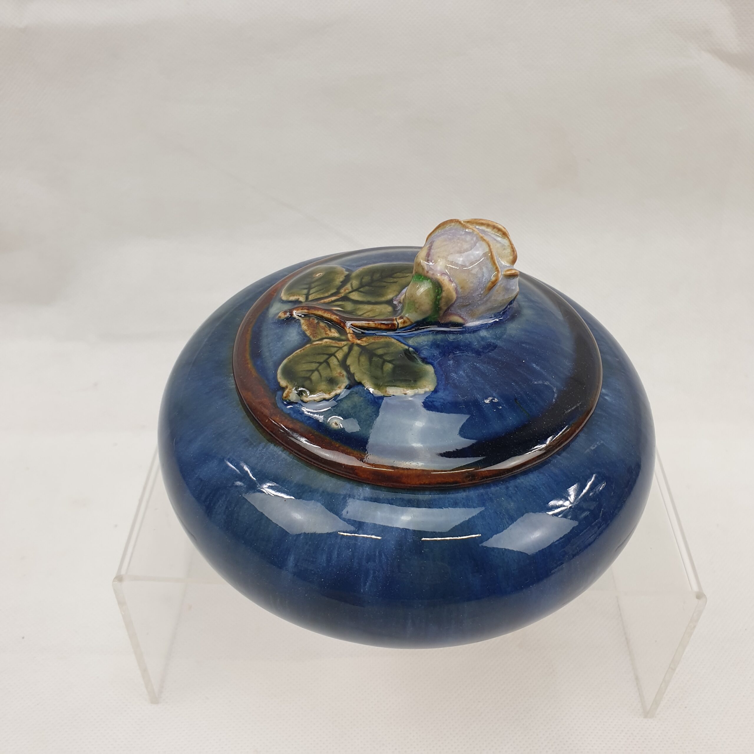 Royal Doulton Lidded Bowl With A Rose - Image 5