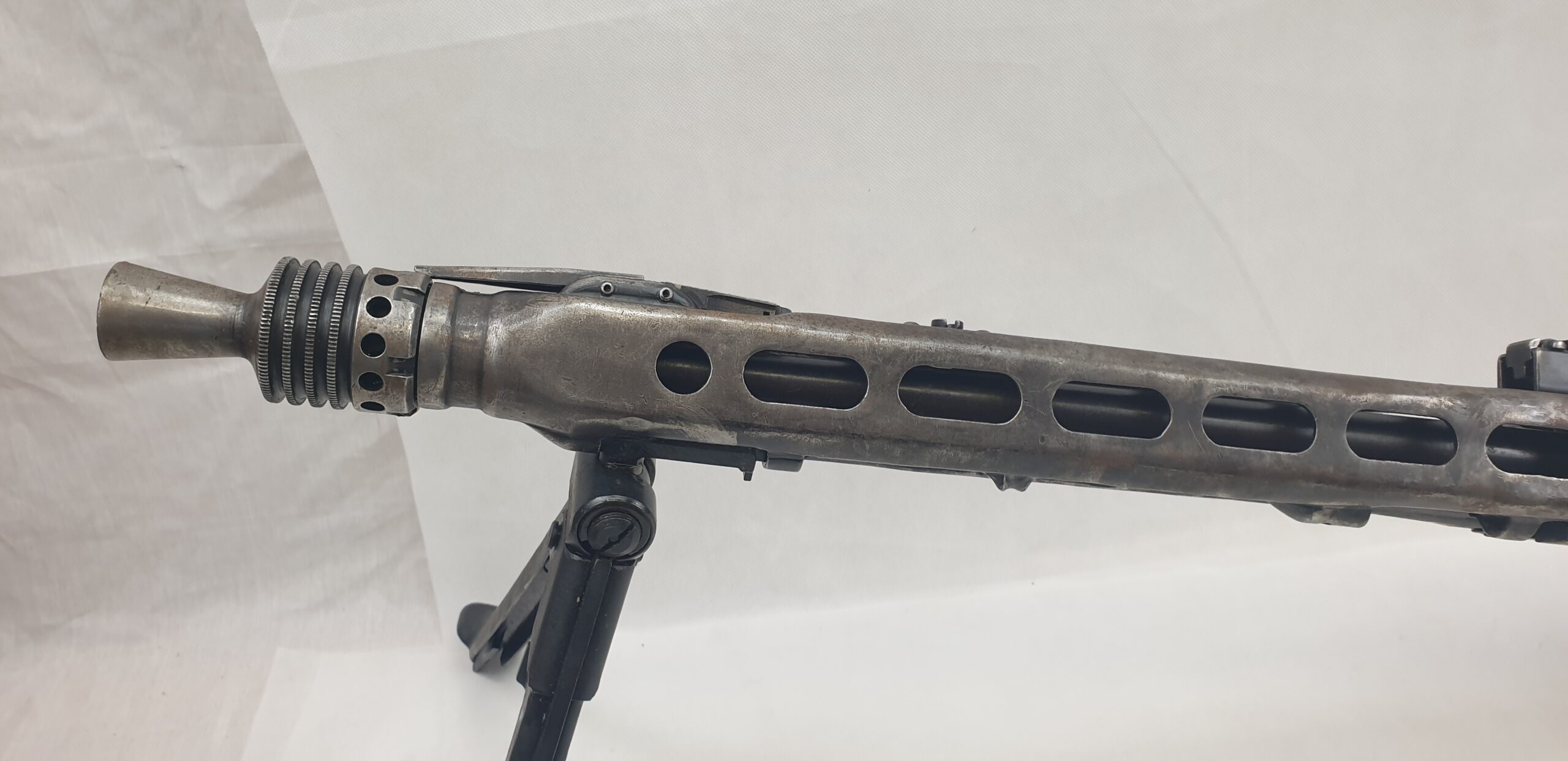WW2 German MG 42 Machine Gun - Cocks and Dry Fires - Image 13