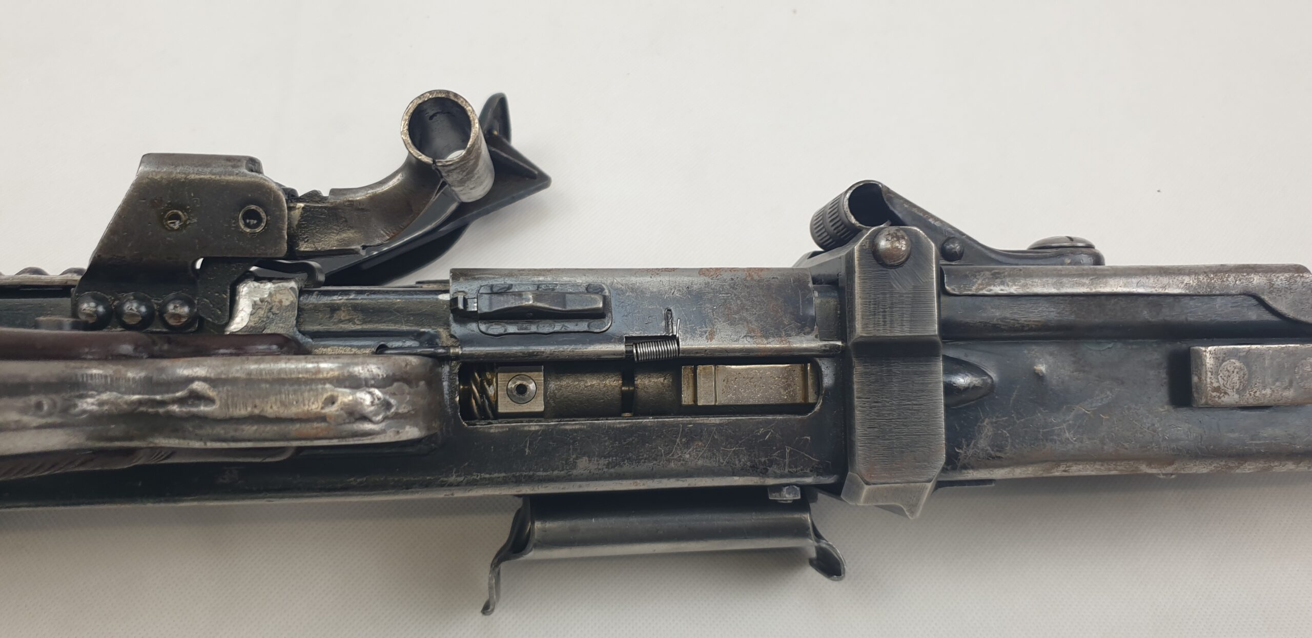 WW2 German MG 42 Machine Gun - Cocks and Dry Fires - Image 17