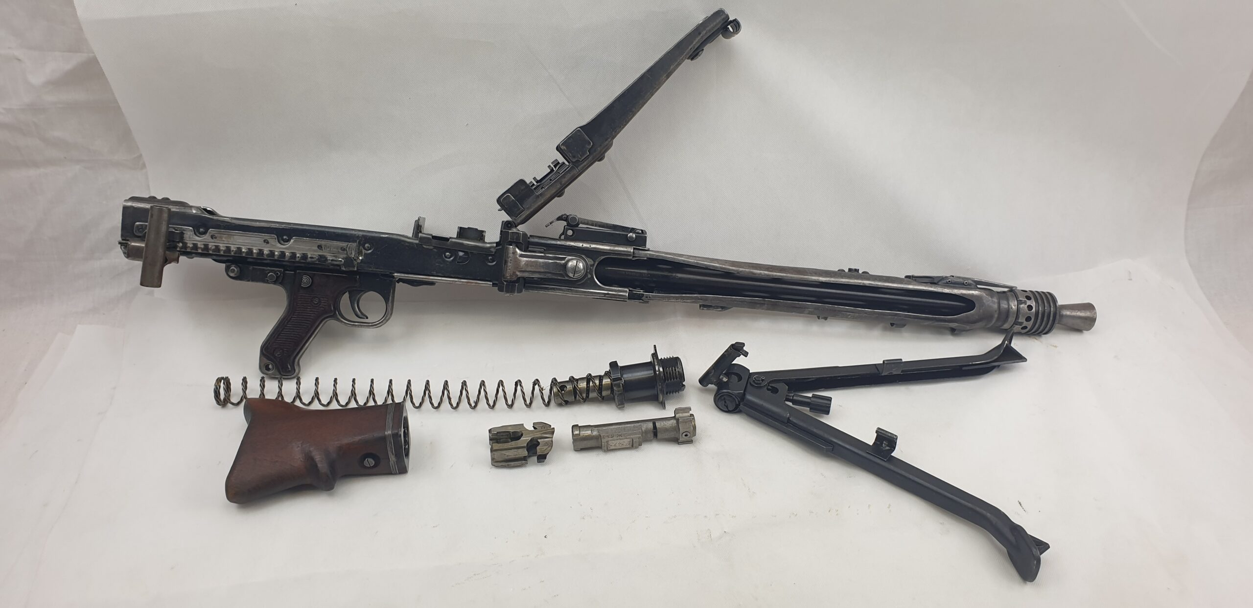 WW2 German MG 42 Machine Gun - Cocks and Dry Fires - Image 20