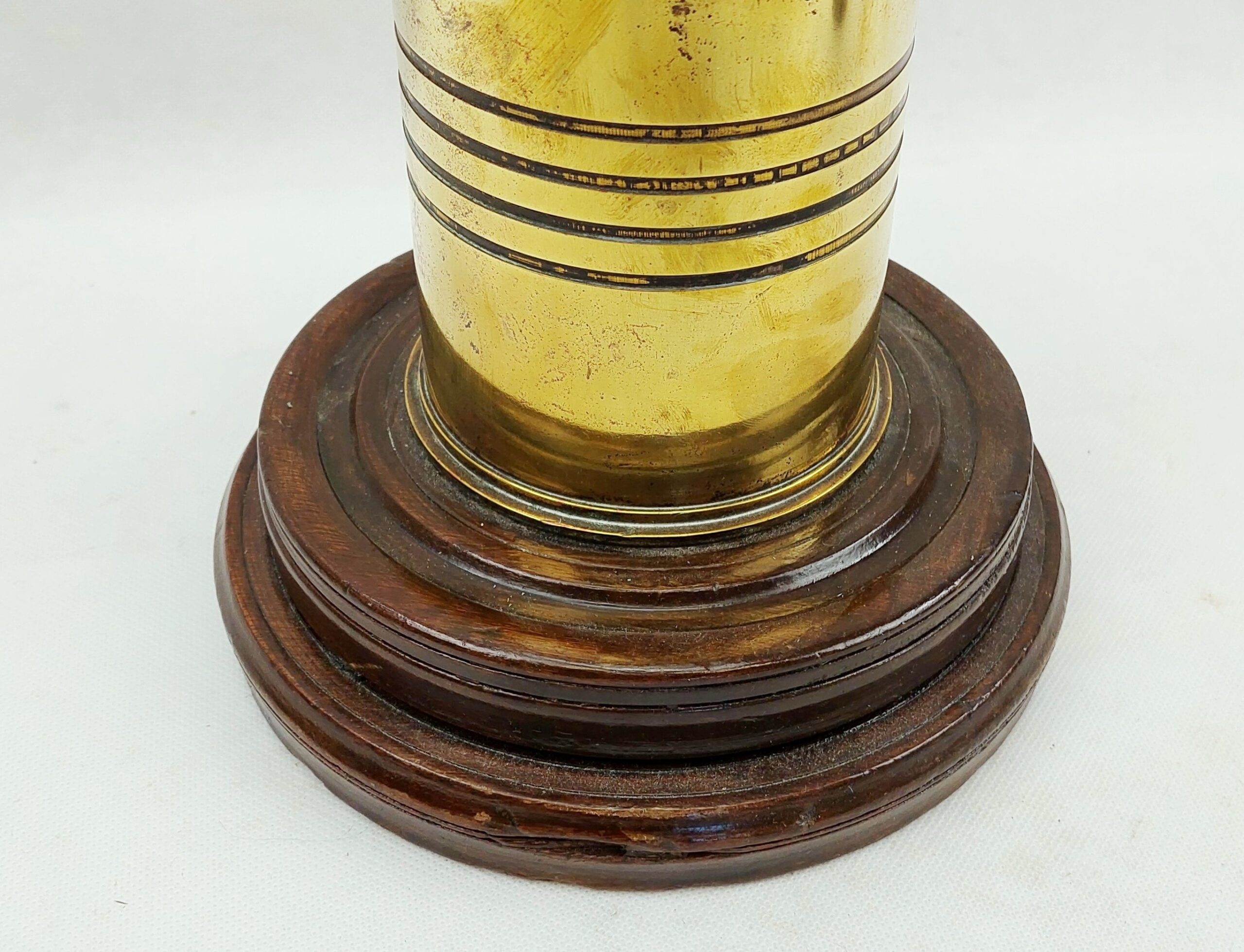 1945 Trench Art Ash Tray Shell Case Stand With Bullet Lighter - Image 4