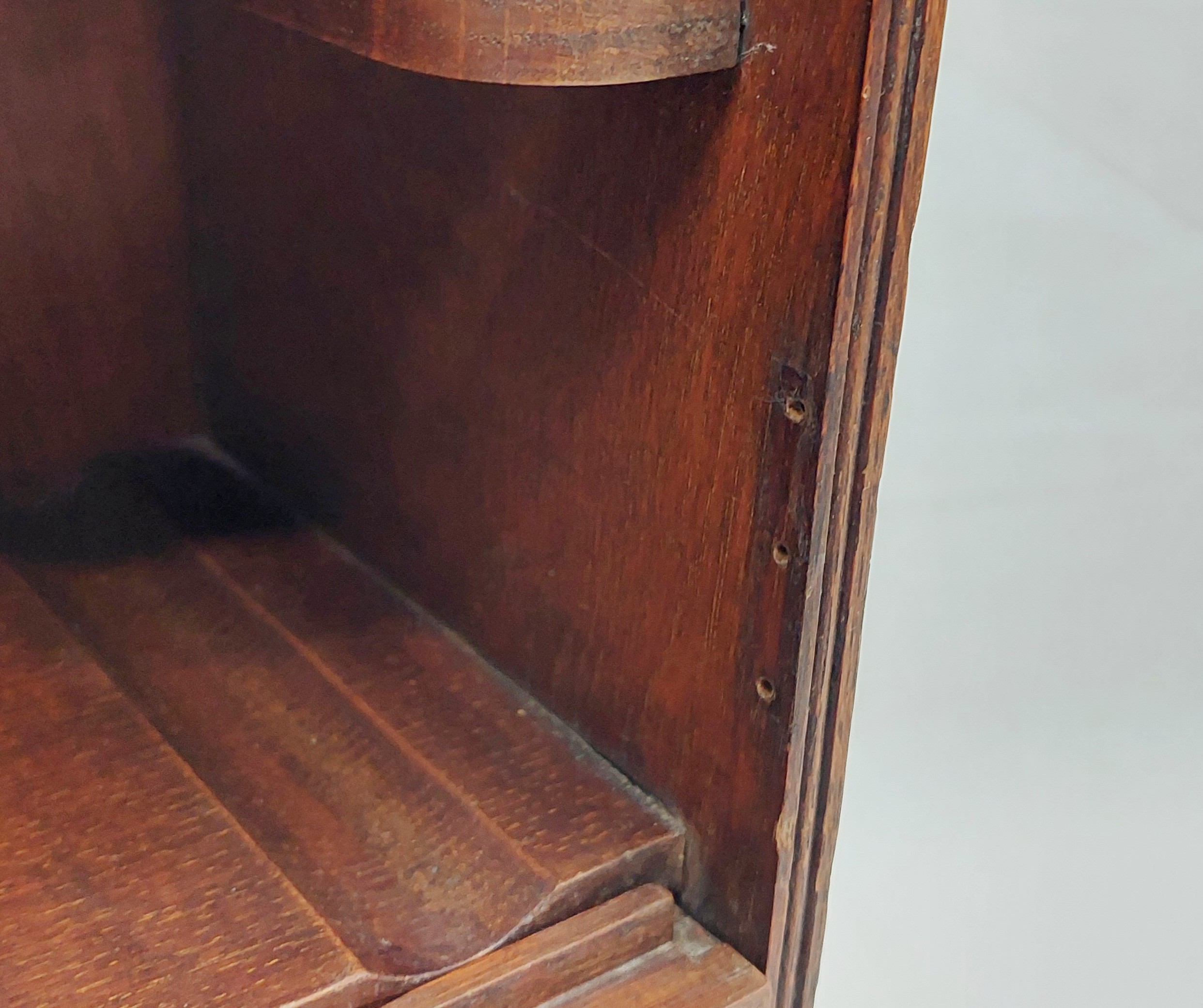 Edwardian Oak Wall Hanging Smokers Cabinet - Image 8