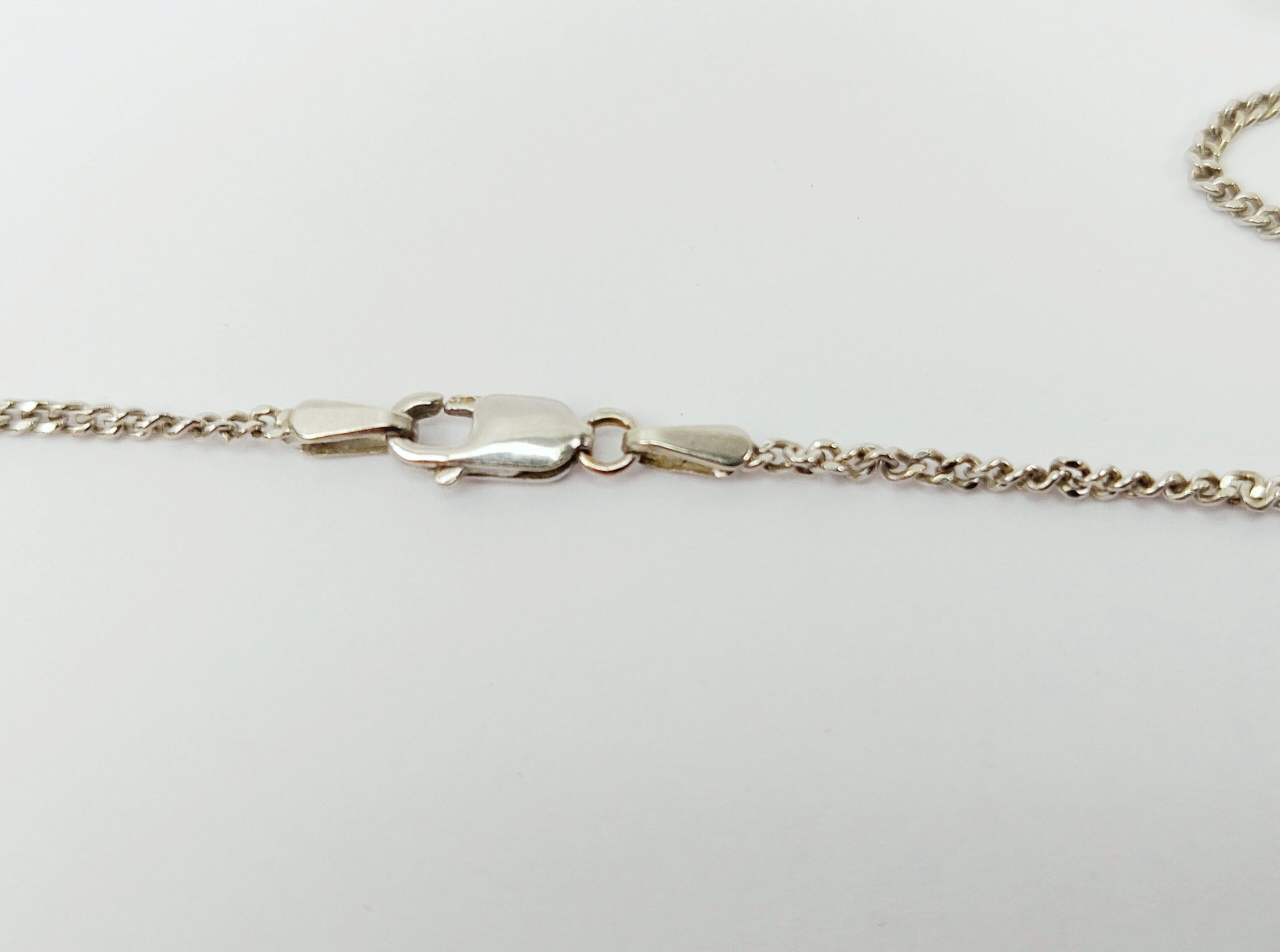 18ct White Gold Ruby Pendant on 9ct White Gold Chain – 19 Inches - Image 5