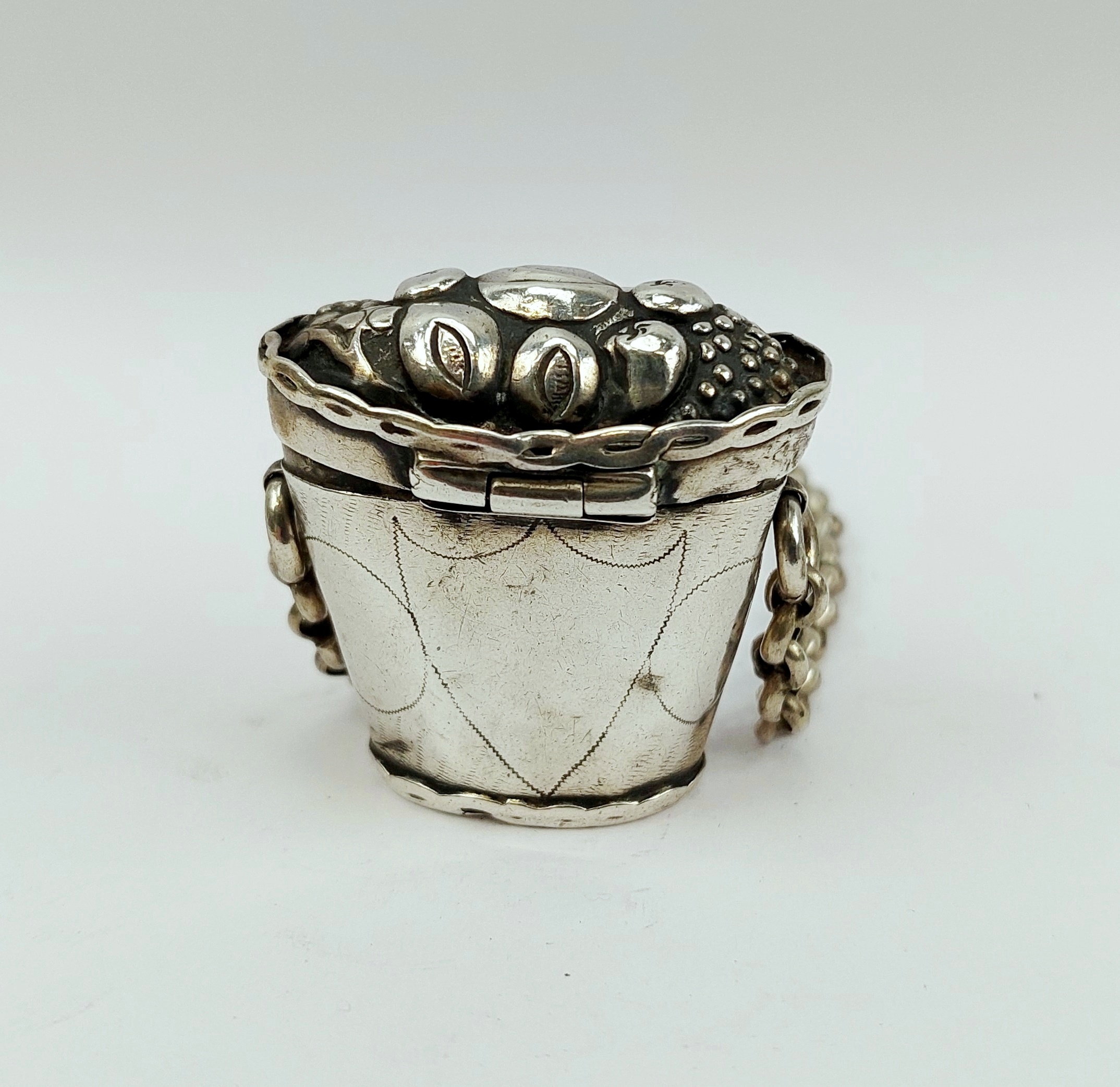 Dutch Silver Peppermint Box In The Form Of A Fruit Basket - Image 5