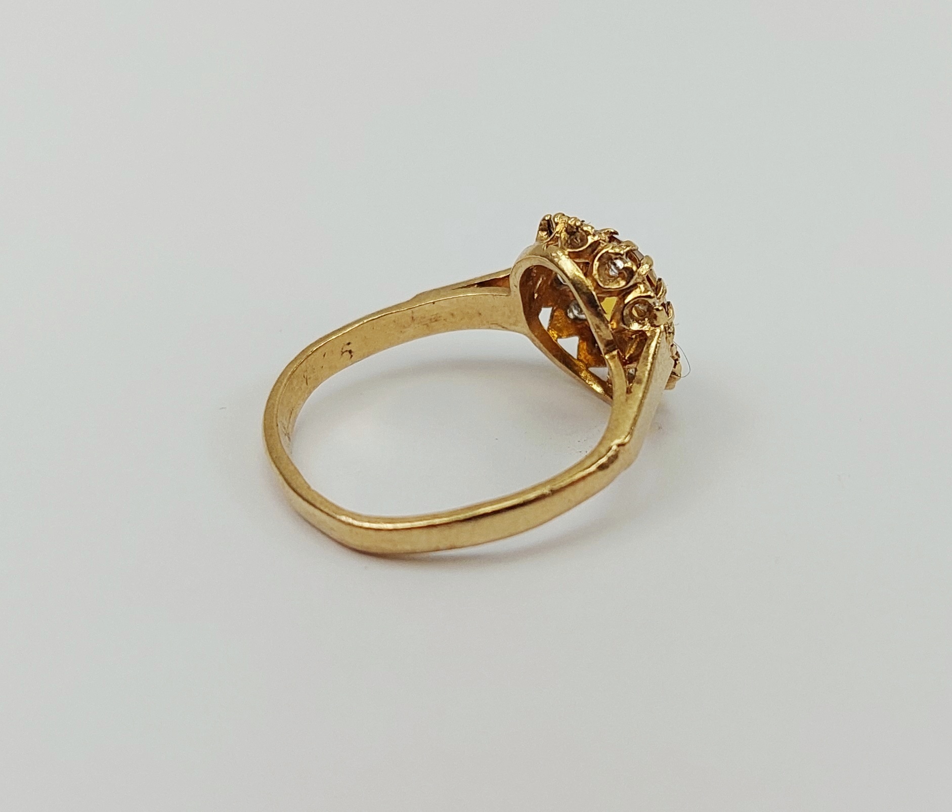 9ct Yellow Gold Citrine & Quartz Cluster Ring UK Size L, US 5.5 - Image 3