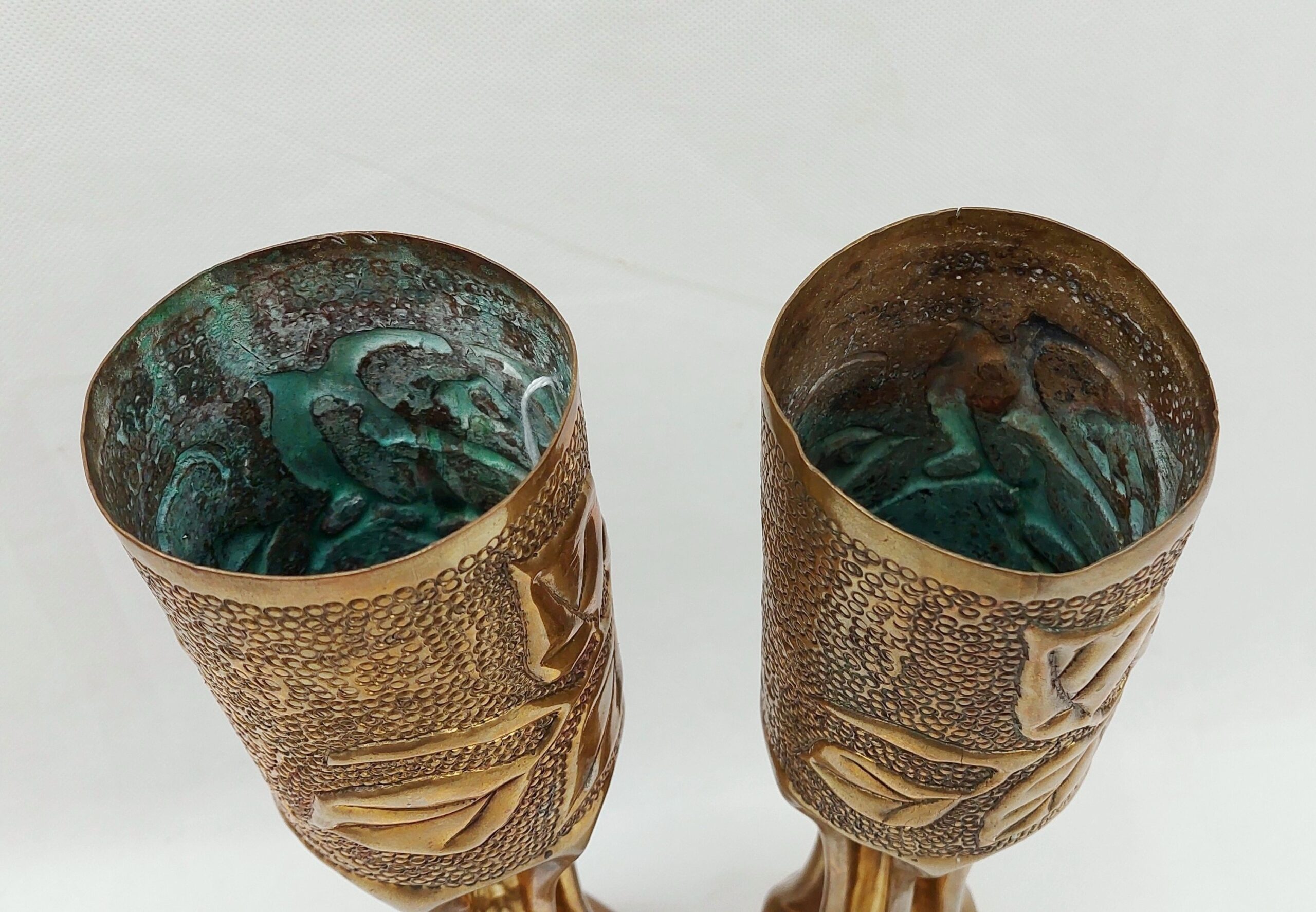 Pair Of WW1 German 1914/15 75mm Trench Art Shell Cases With Stylised Roses - Image 7