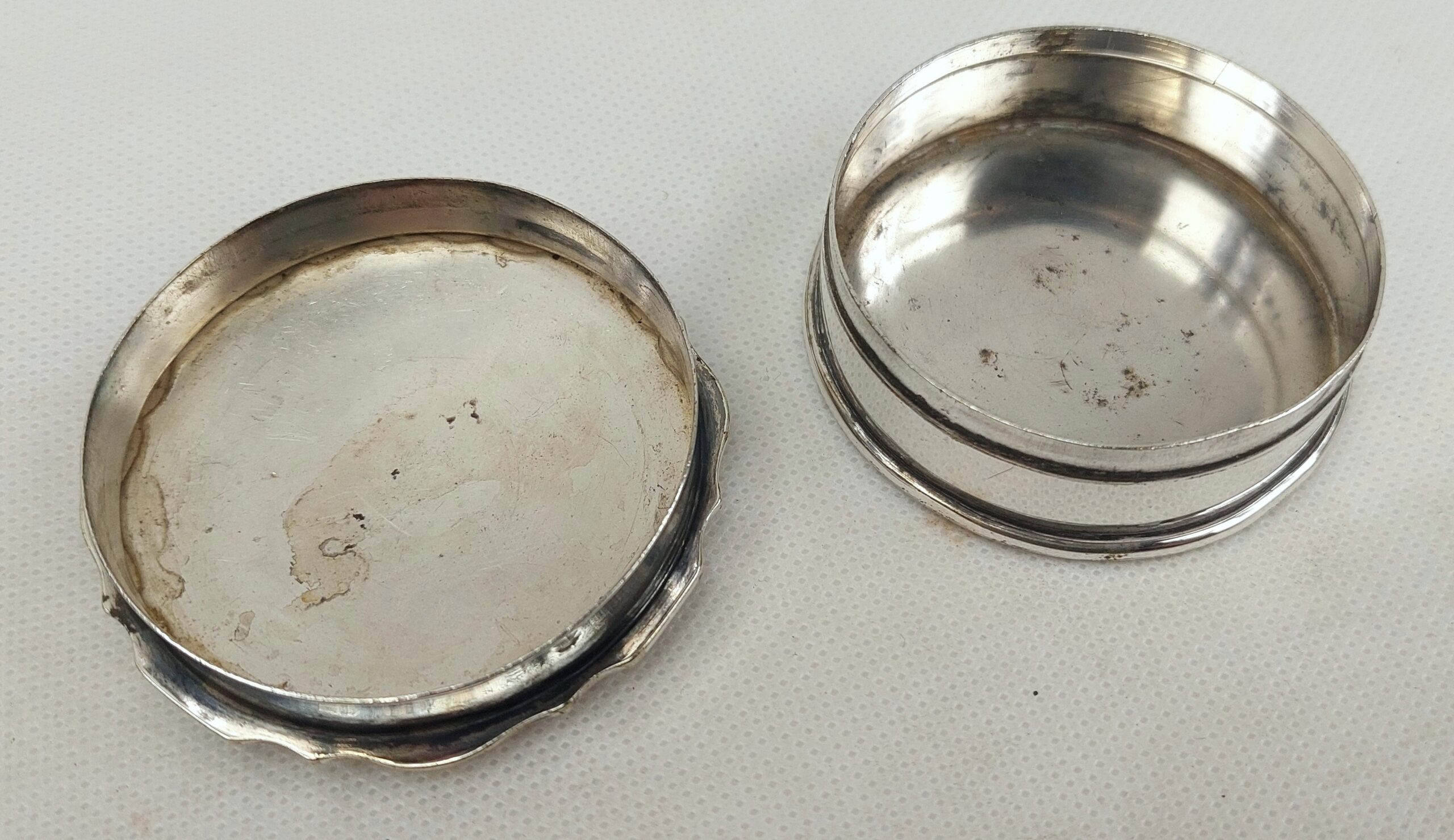 1930's RMS Alcantara Ships Silver Plate And Enamel Pill Box - Image 3