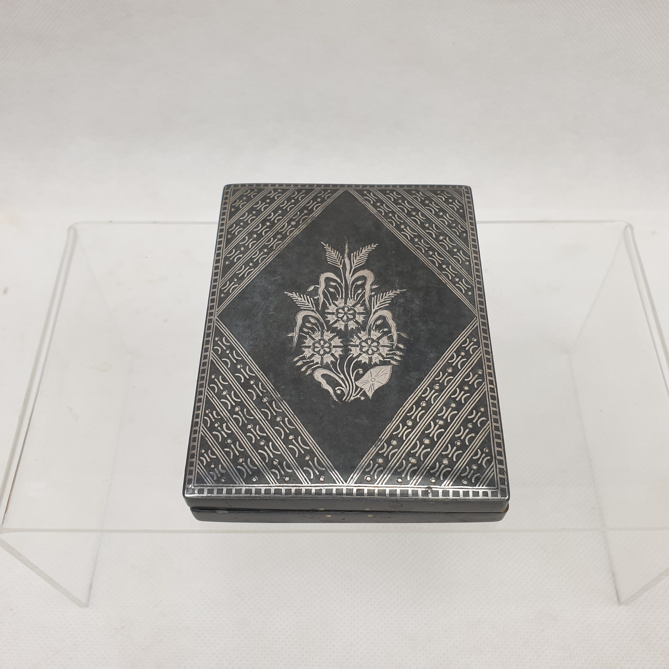 Victorian Gunmetal And Silver Inlay Cigarette Case - Image 6