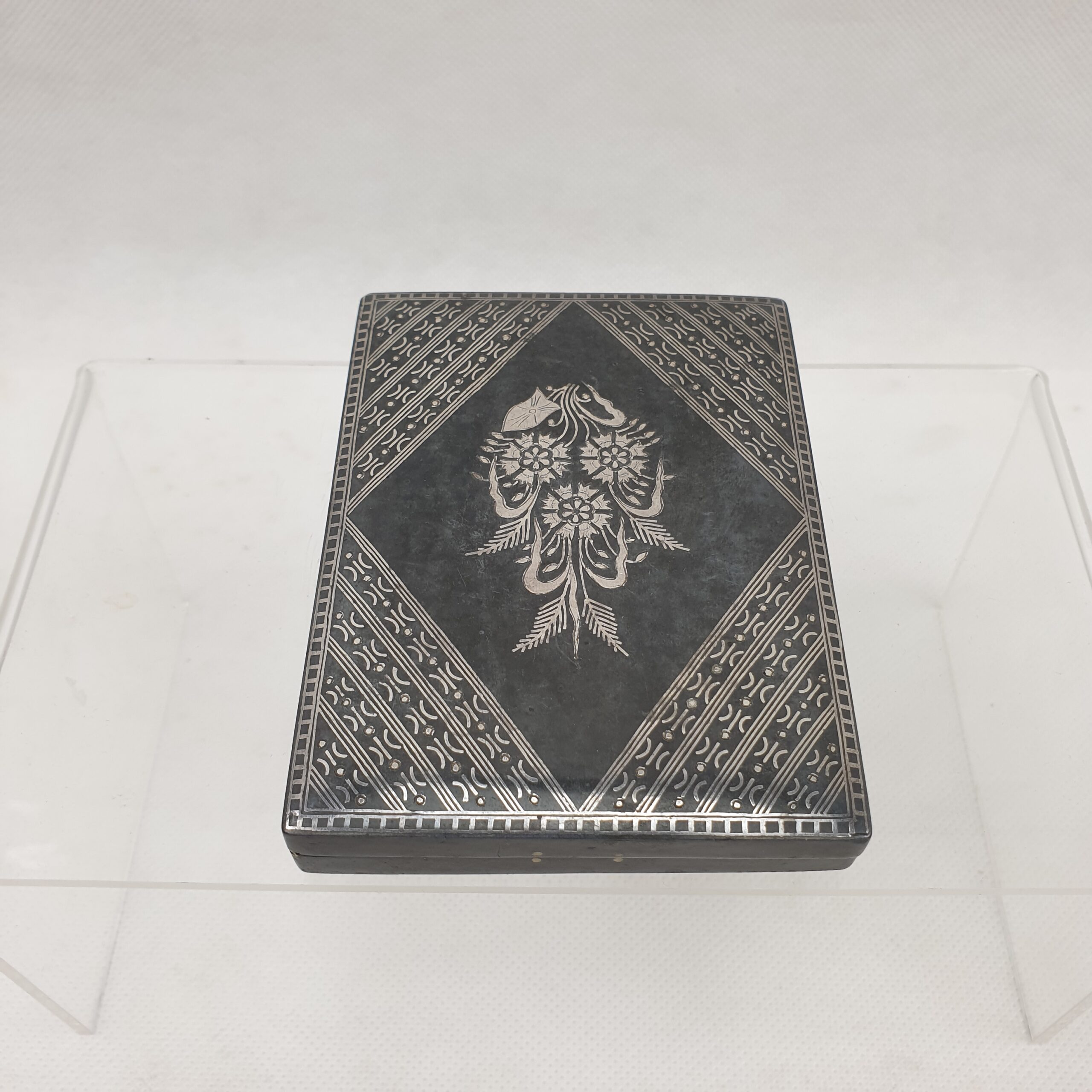 Victorian Gunmetal And Silver Inlay Cigarette Case - Image 4