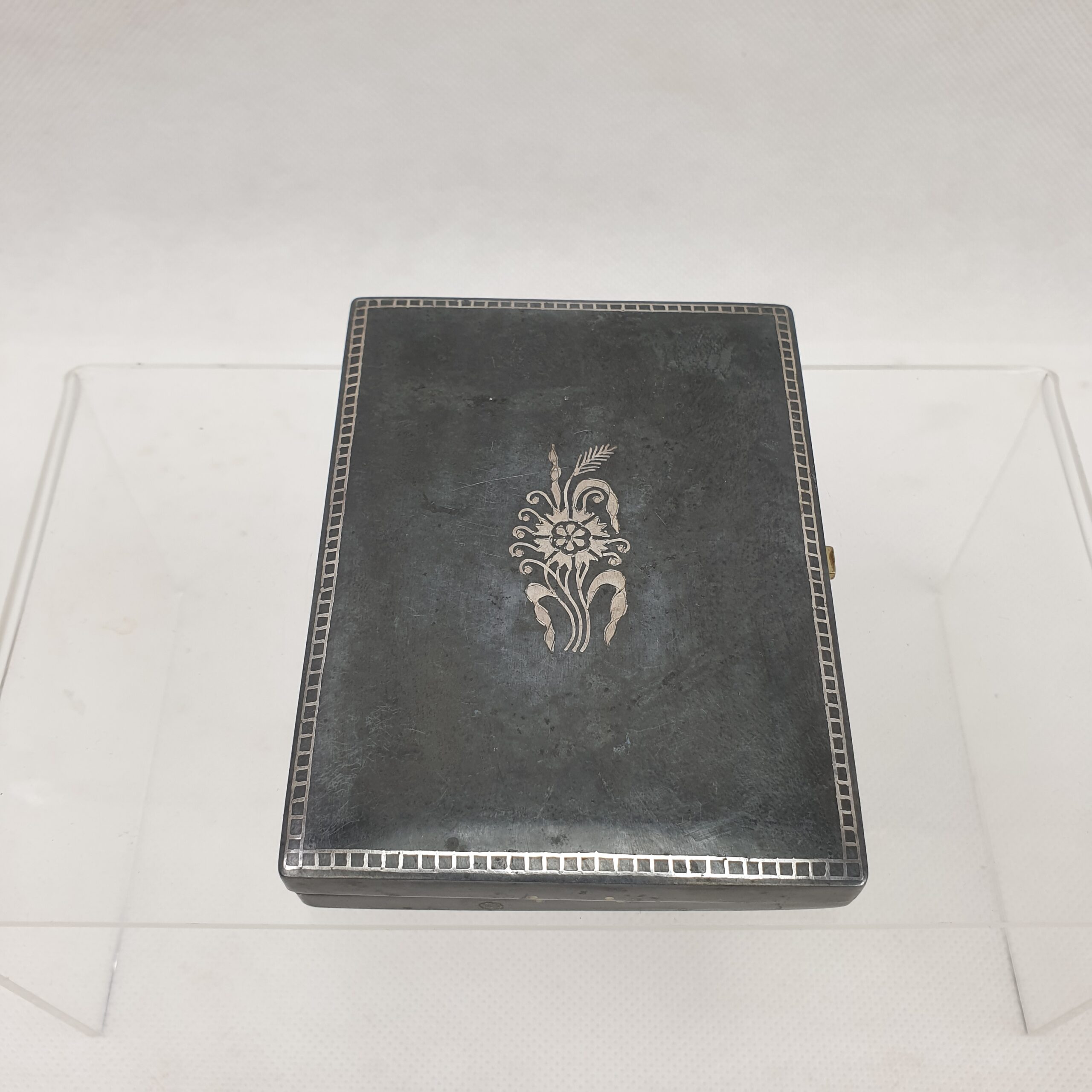 Victorian Gunmetal And Silver Inlay Cigarette Case - Image 3