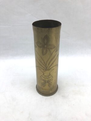 WW1 1918 British 18 Pounder Trench Art Shell Case With Flowers In An Urn
