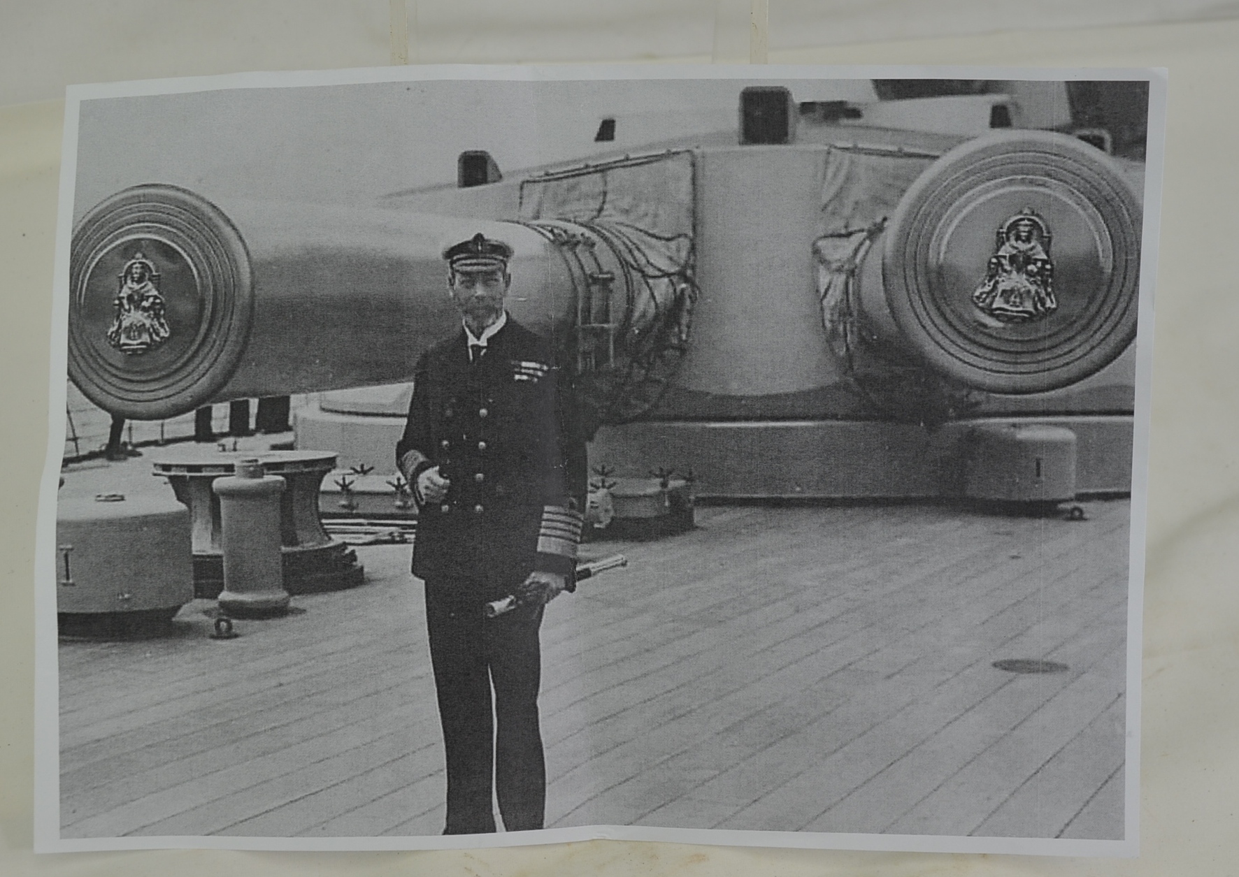 WW1/WW2 HMS Queen Elizabeth Brass Tampion - Image 4