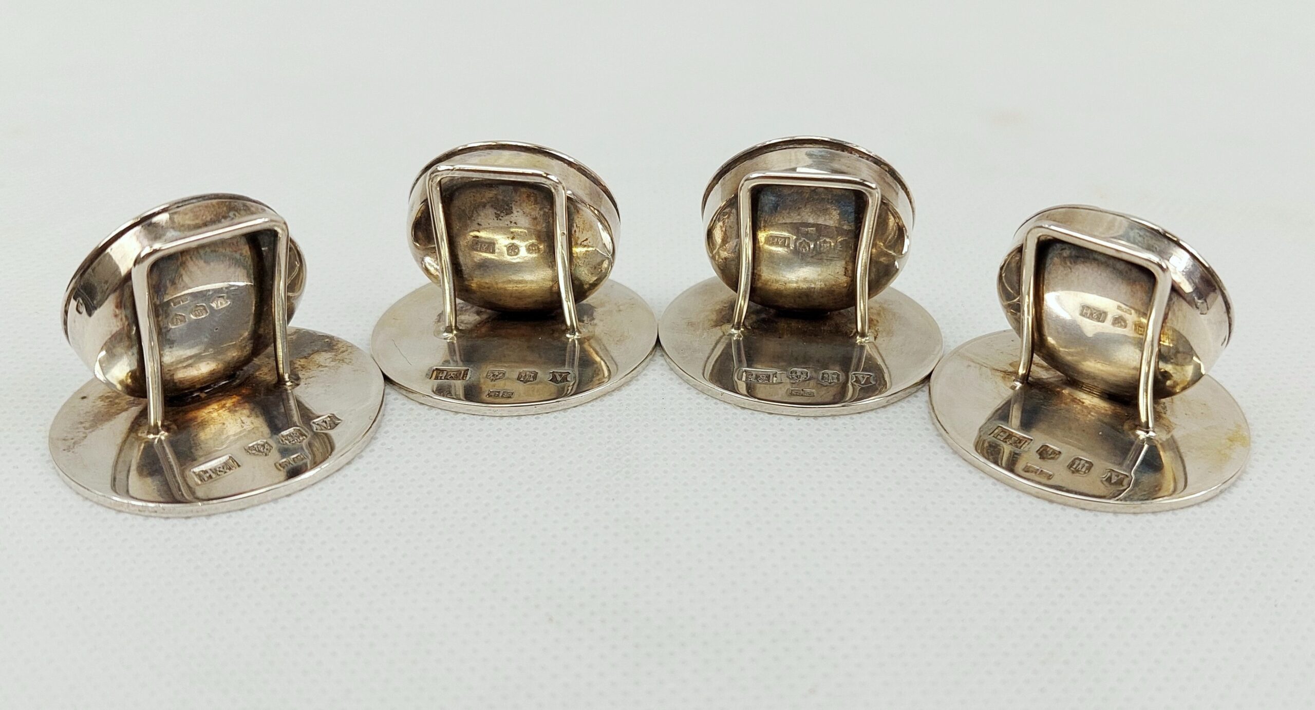 Cased Set Of Silver S Morden And Co Chester 1907 4 Owl Face Menu Card Holders - Image 6