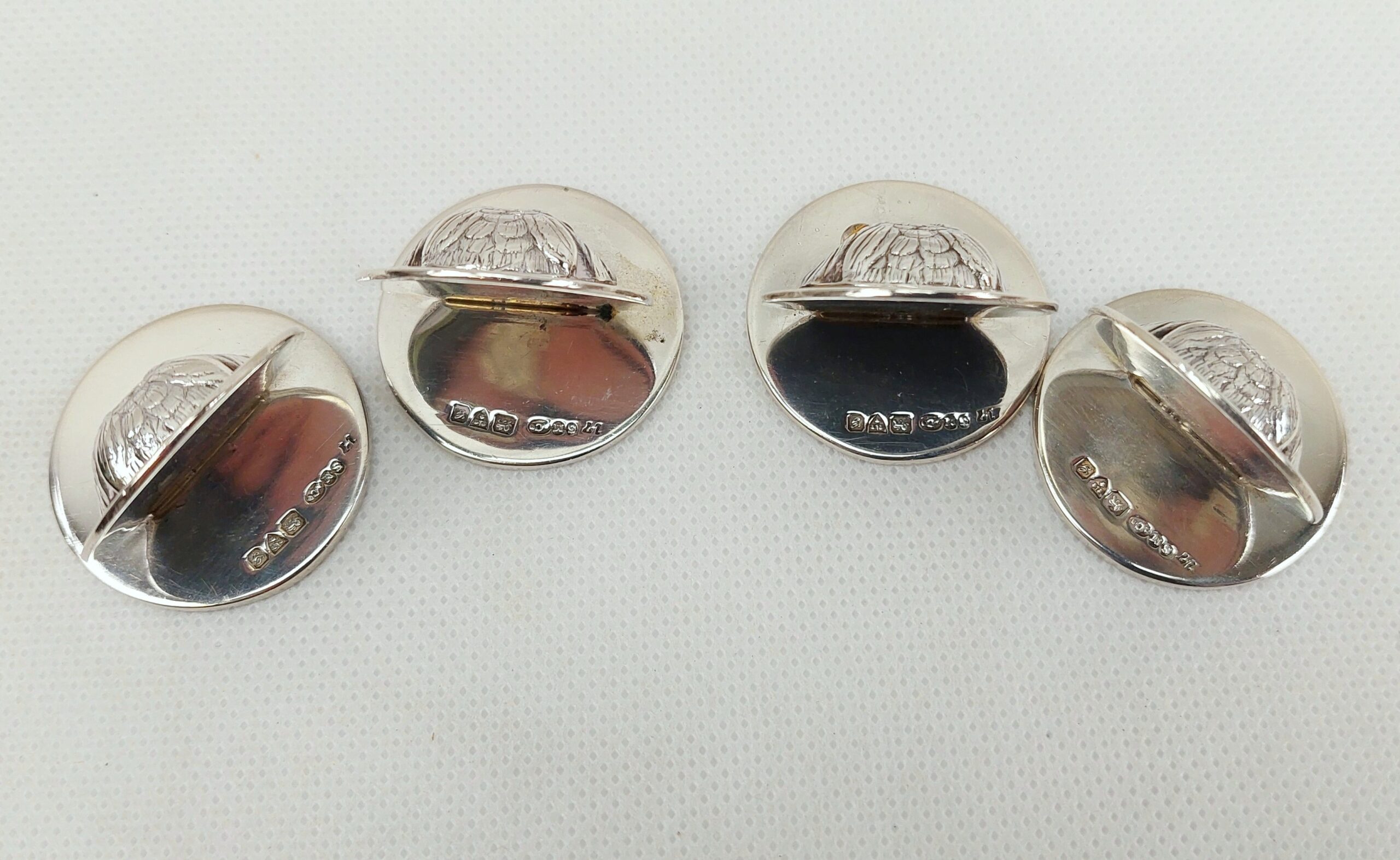 Cased Set Of Silver S Morden And Co Chester 1907 4 Owl Face Menu Card Holders - Image 3