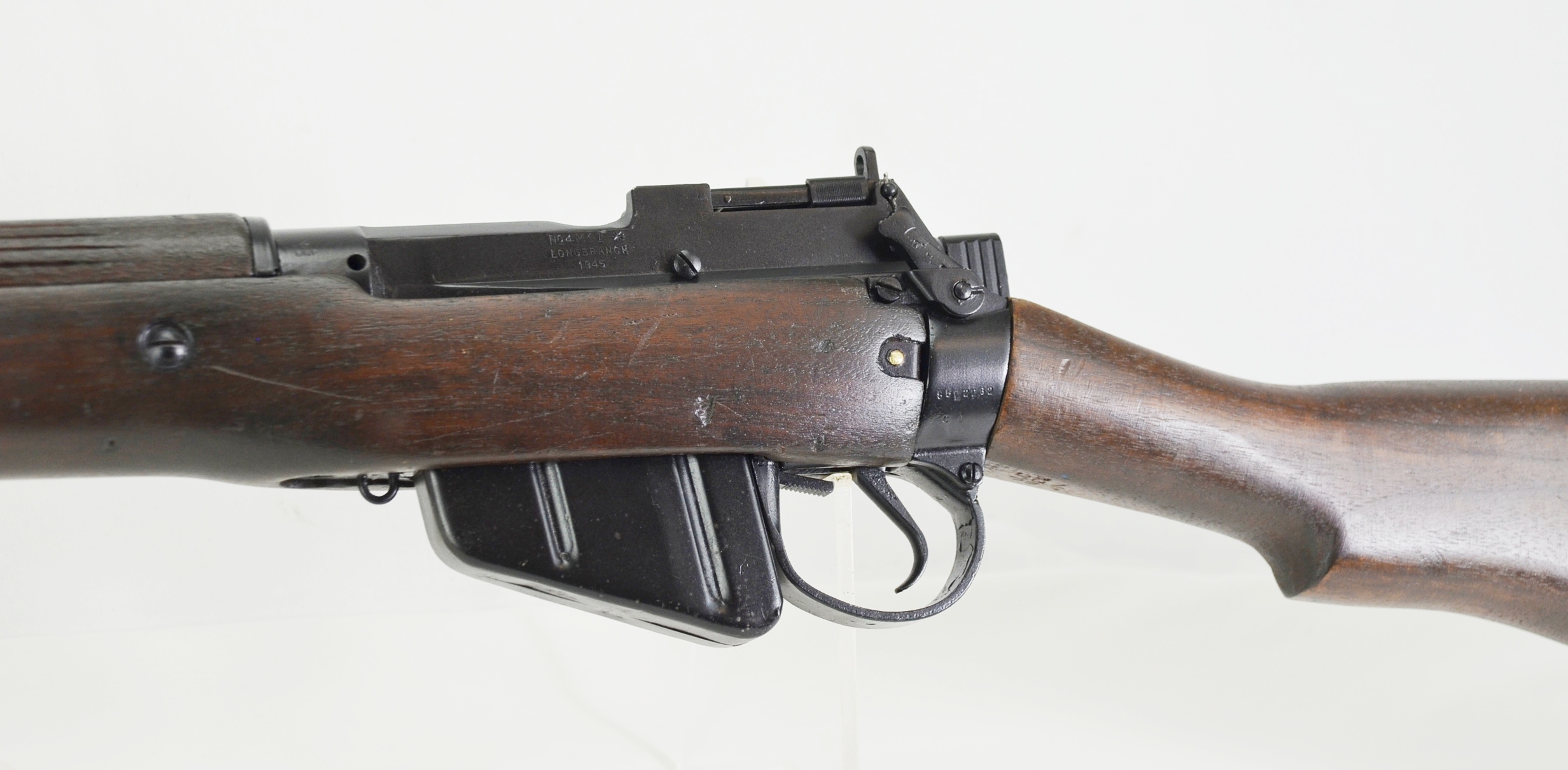 Late WW2 Lee Enfield No.4 Mk.1 long branch - Image 13