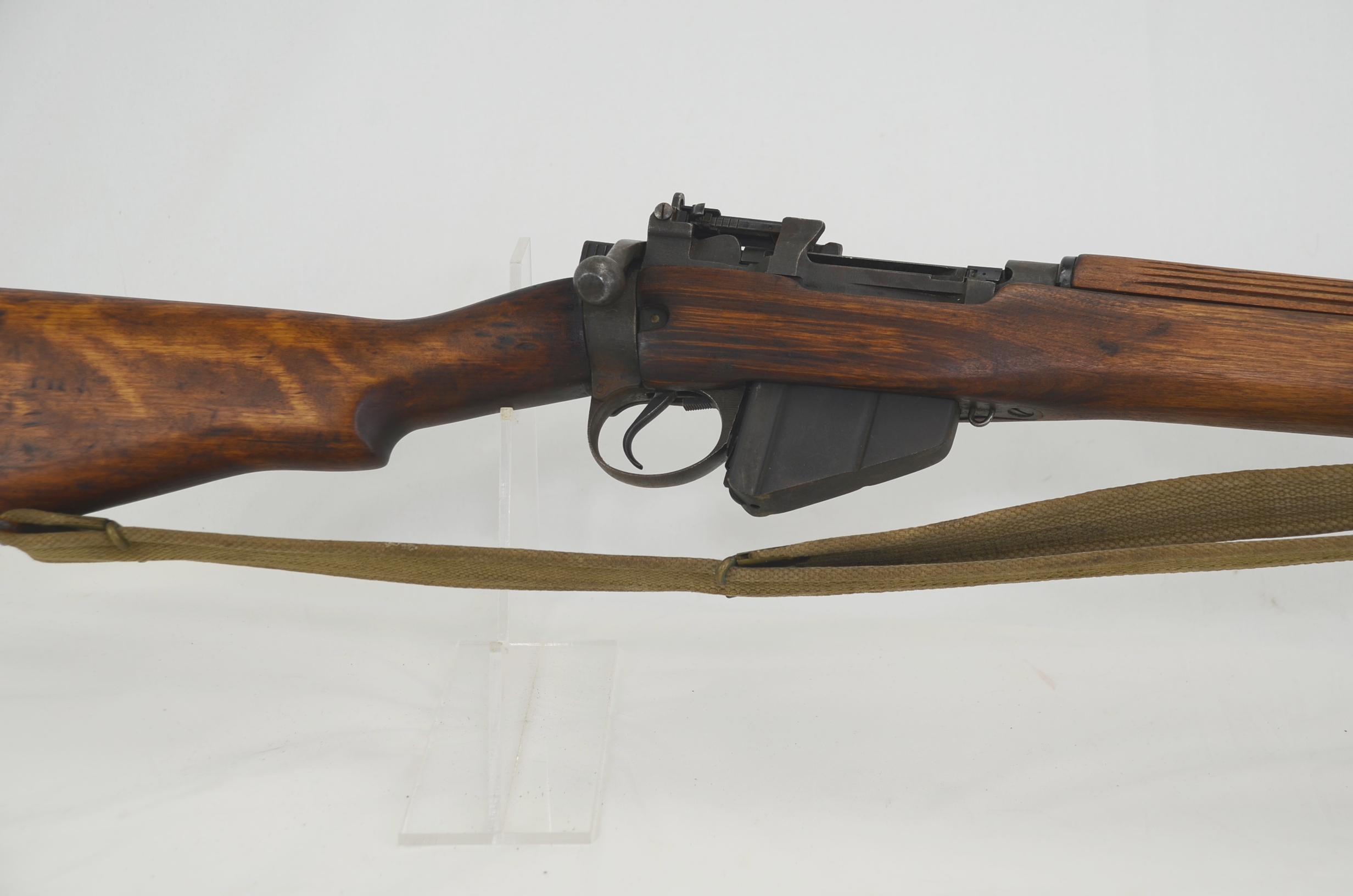 Deactivated Savage Arms No.4 MK1* Lee Enfield - Image 3